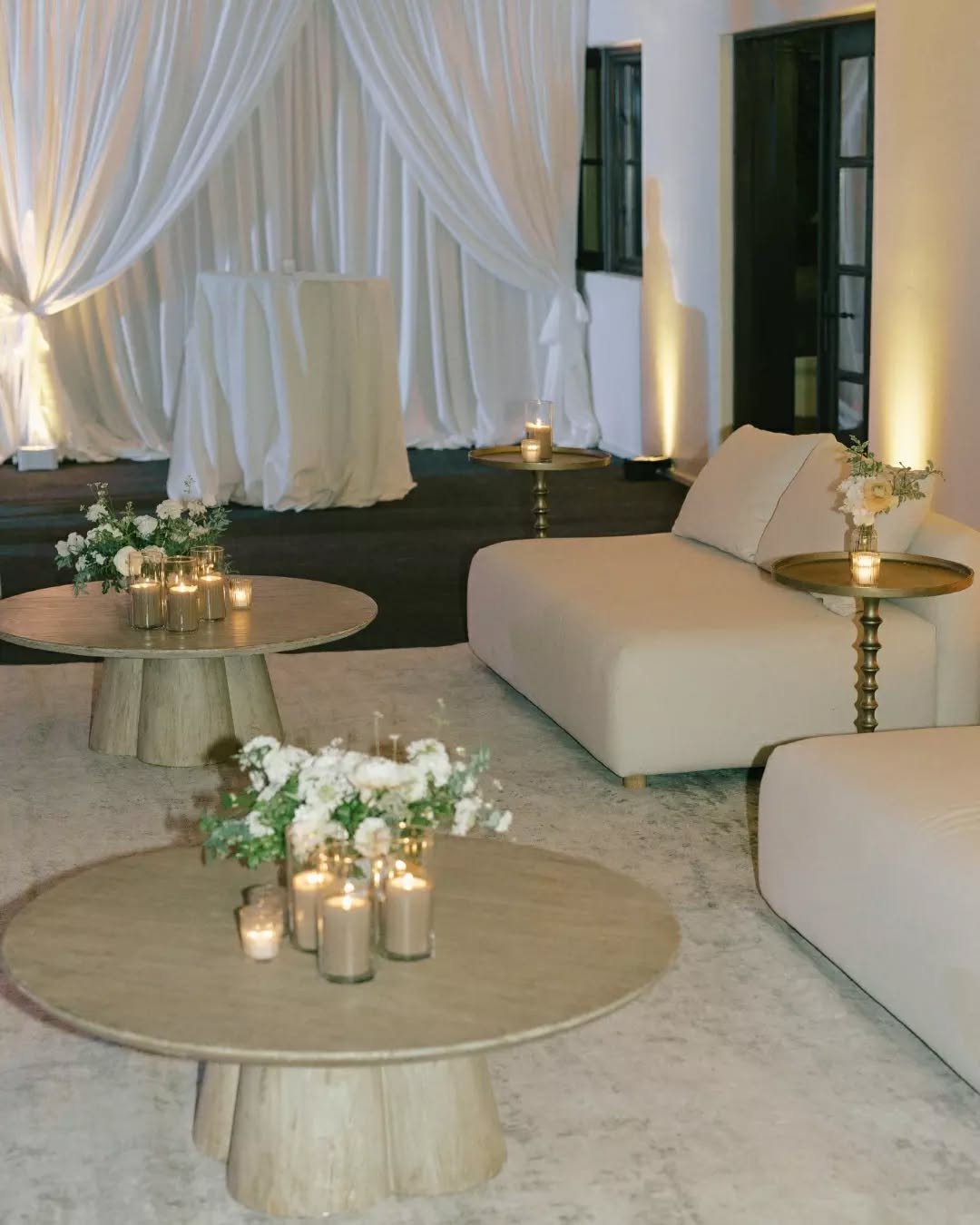 Dancing shoes on, lights down low. A monochromatic lounge set inside Casa Paloma brought the perfect blend of style and comfort to the afterparty&nbsp;🤍 
.
.
.
Photographer: @kayleechelseaphotography
Planned: @revelweddingcompany
Florals: @mintgreen