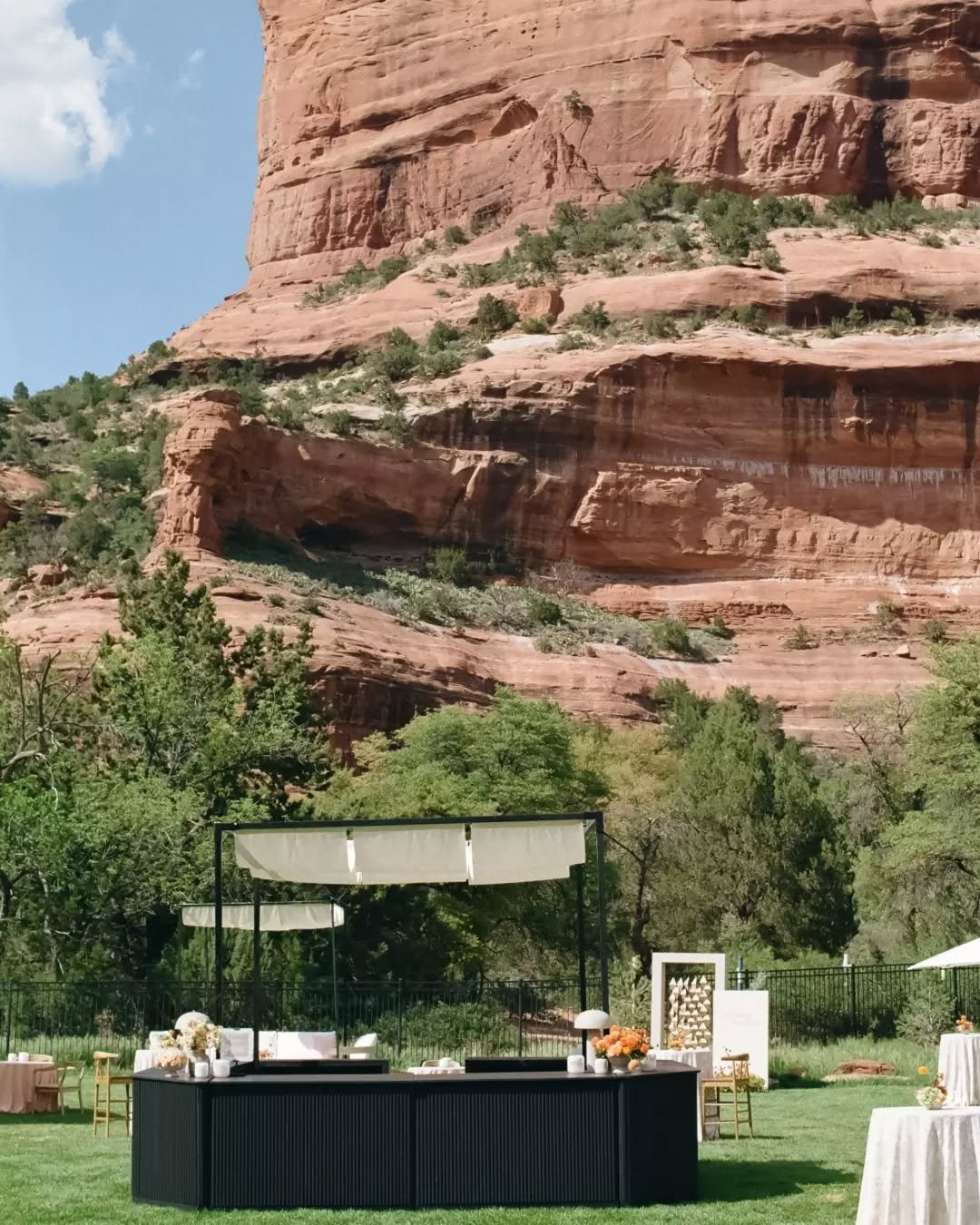 Some designs are just too good to only use once. Originally custom-created for Priyanka + Ben&rsquo;s wedding in collaboration with @mandymarieevents, our London Fluted Bar has officially joined the permanent Prim collection 🖤

We were so inspired b