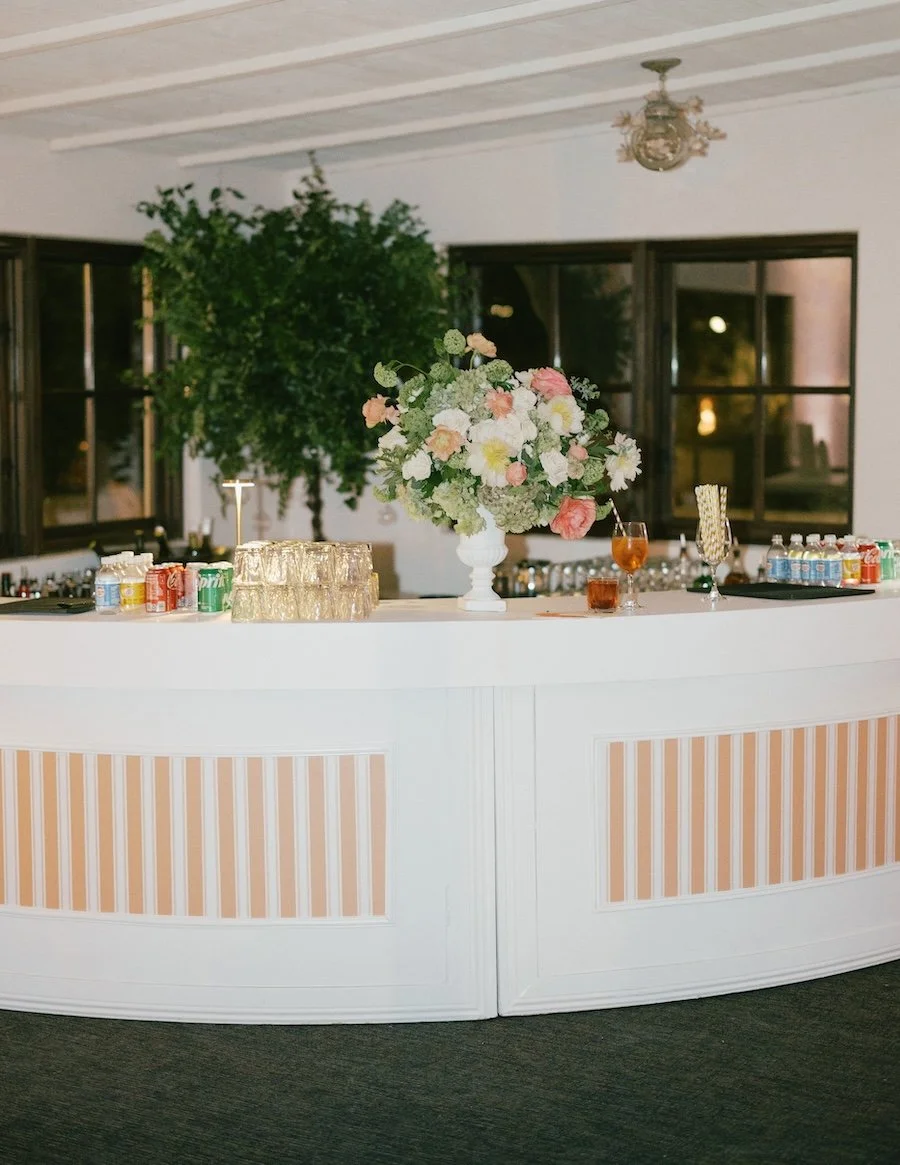 An El Chorro Wedding in Paradise Valley: Kristina &amp; Jeff's Classic Celebration with a Coral Twist