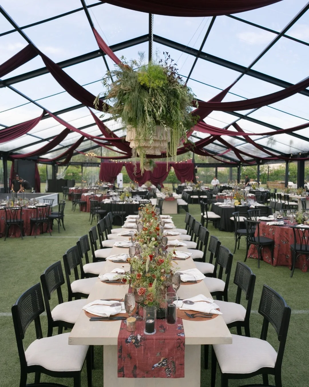 An evening under the stars. Kane Brown on stage. And a cause worth every bit of it. 🤍

Smoke &amp; Strings 2026 benefiting @treasurehouseaz was unlike anything we&rsquo;ve been part of. Hosted by Brenda and Kurt Warner at a private Scottsdale estate