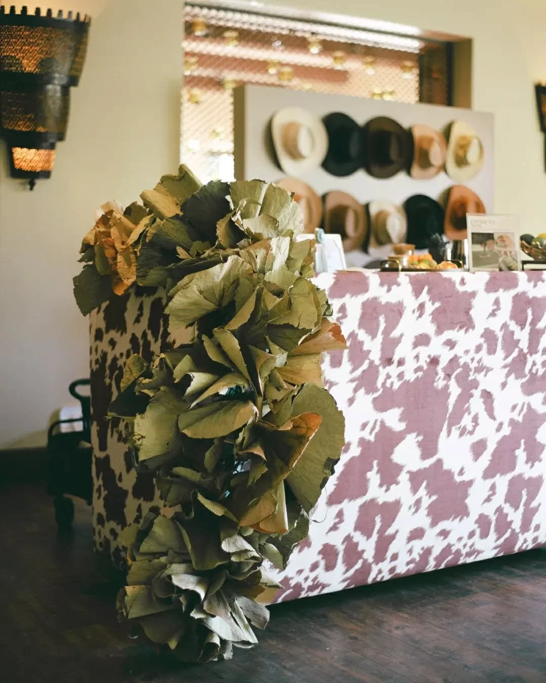 Every year we look forward to the I Do Experience at El Chorro -  and the design we contributed to in the Gallery Room was one of our favorites yet 🤍

This year we leaned fully into the rustic desert aesthetic the room was made for. Our Marlowe Bar 