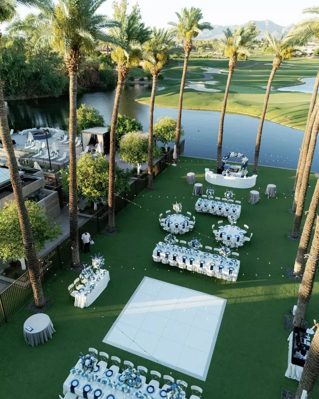 Regency Chairs in Winter White for Amy + Doug's @hyattscottsdaleweddings ceremony and reception, something blue woven into every single detail. @mintgreendesign went tall with the florals and it paid off 🩵
.
.
.
Wedding Planning + Design: @emeraldgr
