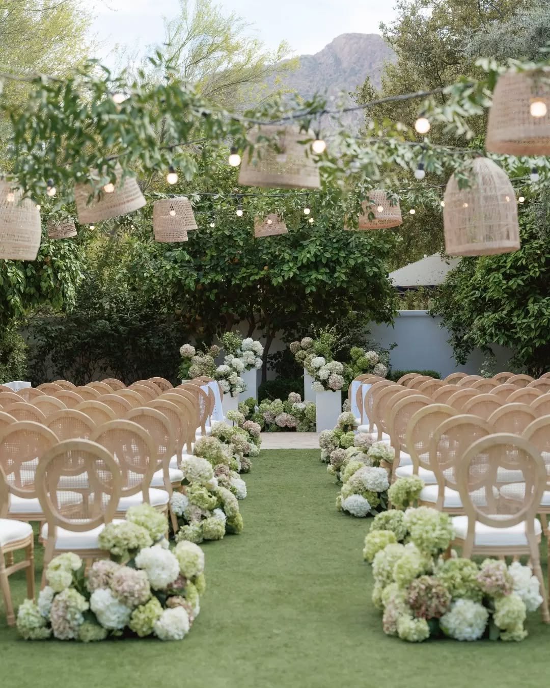 That seamless transition from ceremony to reception ✨

Featured Prim pieces: Sofia Dining Chair
.
.
.
Planner: @revelweddingcompany
Photographer: @emilybridgman_
Videographer: @bycaptivatefilms
Venue: @elchorroweddings
DJ: @verumlux_djs
HMU: @alexand
