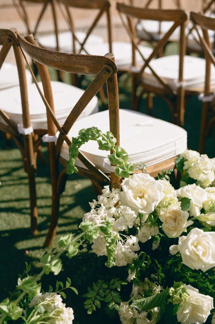 style-me-pretty-prim-rentals-four-seasons-scottsdale-wedding-6.jpg