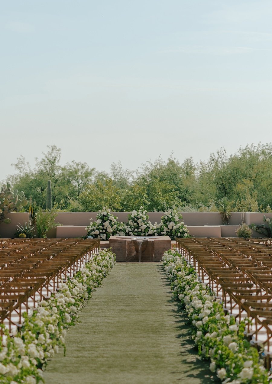 style-me-pretty-prim-rentals-four-seasons-scottsdale-wedding-11.jpg