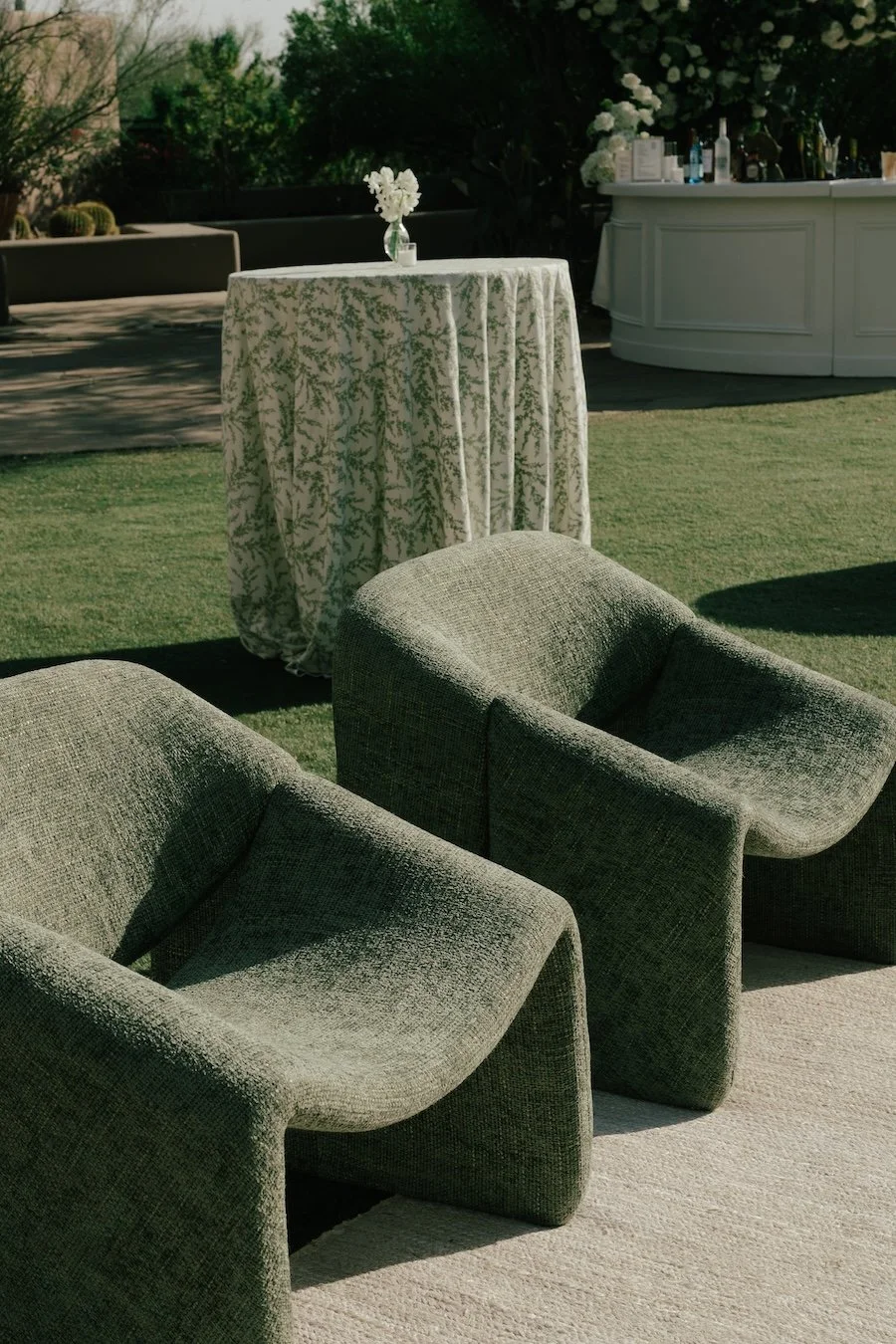 style-me-pretty-prim-rentals-four-seasons-scottsdale-wedding-18.jpg
