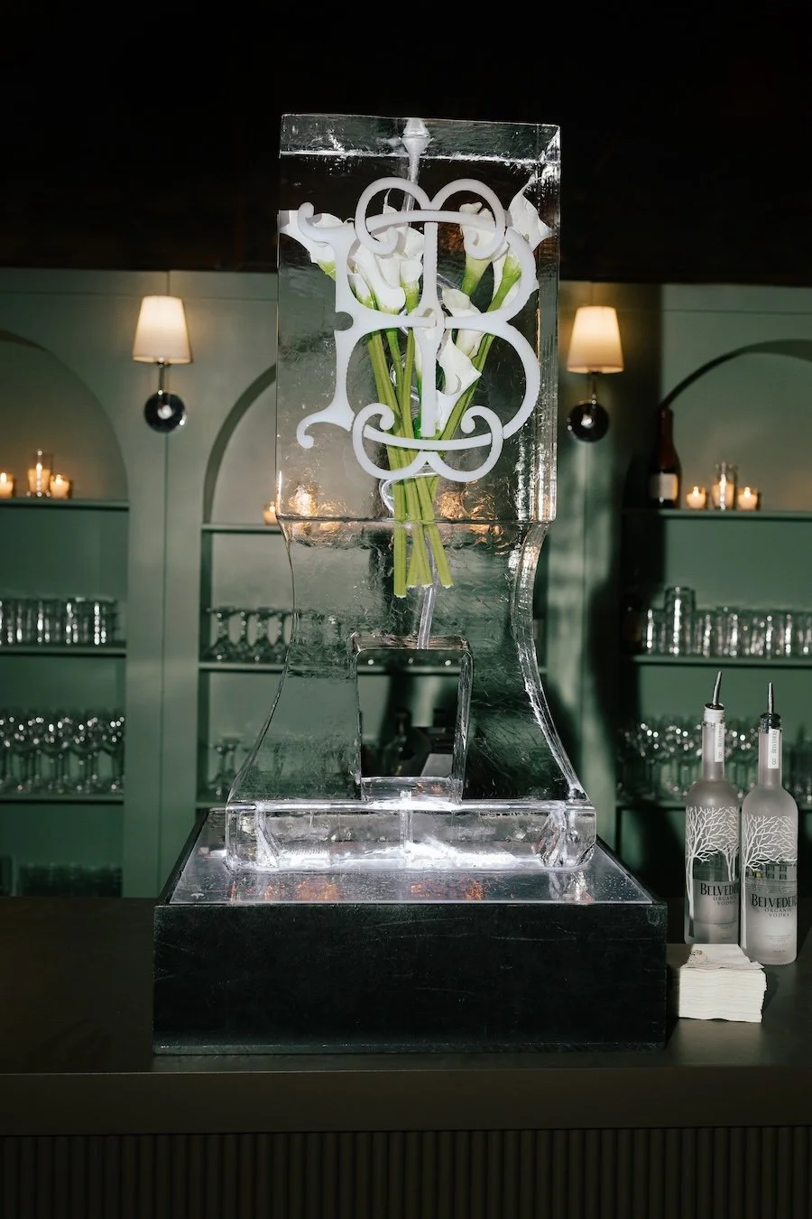 style-me-pretty-prim-rentals-four-seasons-scottsdale-wedding-37.jpg