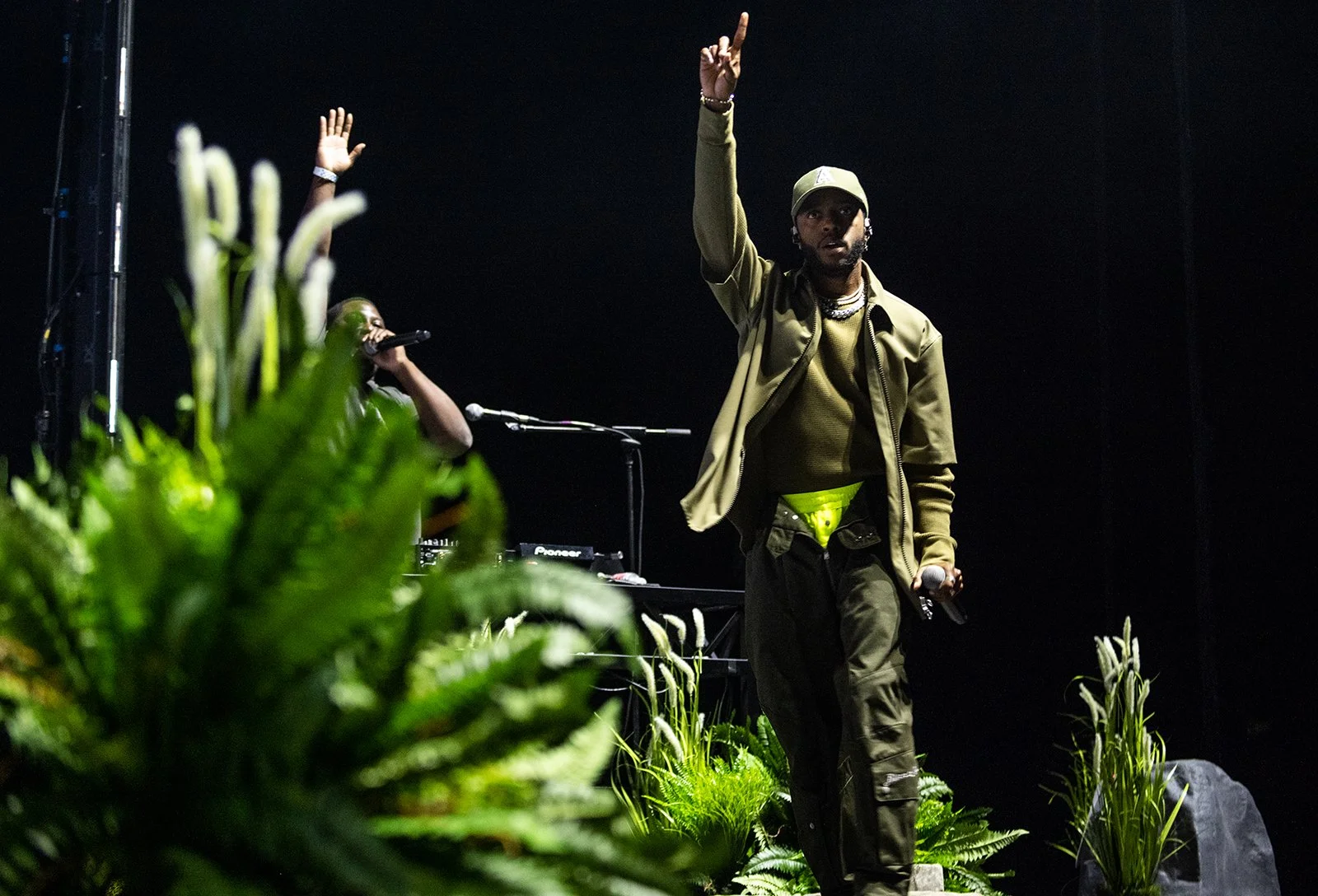 d954ac21-ac37-4566-a29b-85f7db57d9a5-6LACK02.jpg