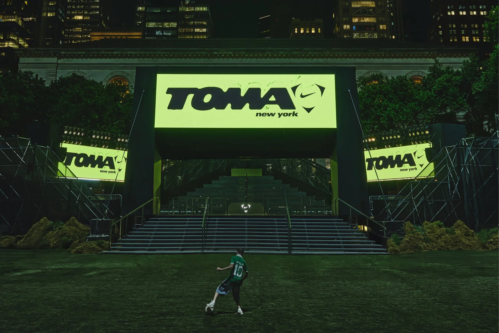 NIKE TOMA BRYANT PARK