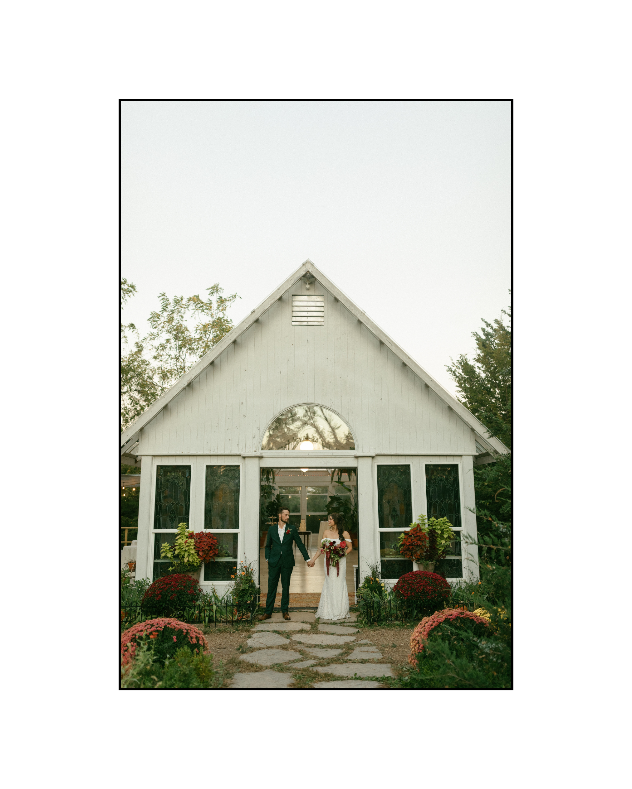 Iowa Greenhouse Wedding Day (72).png