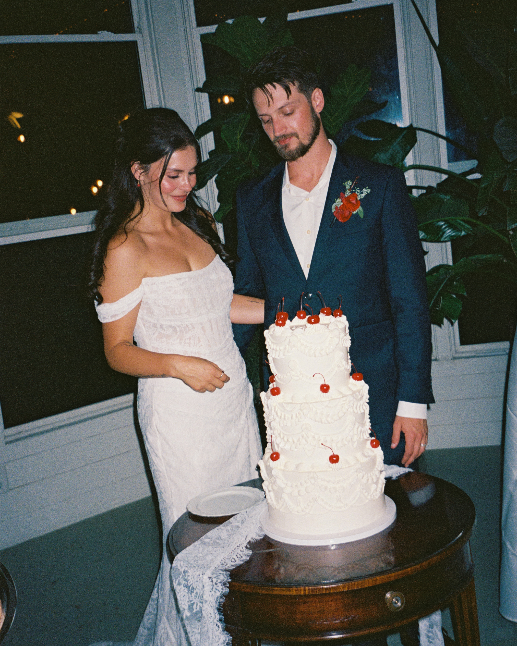 Iowa Greenhouse Wedding Day (77).png