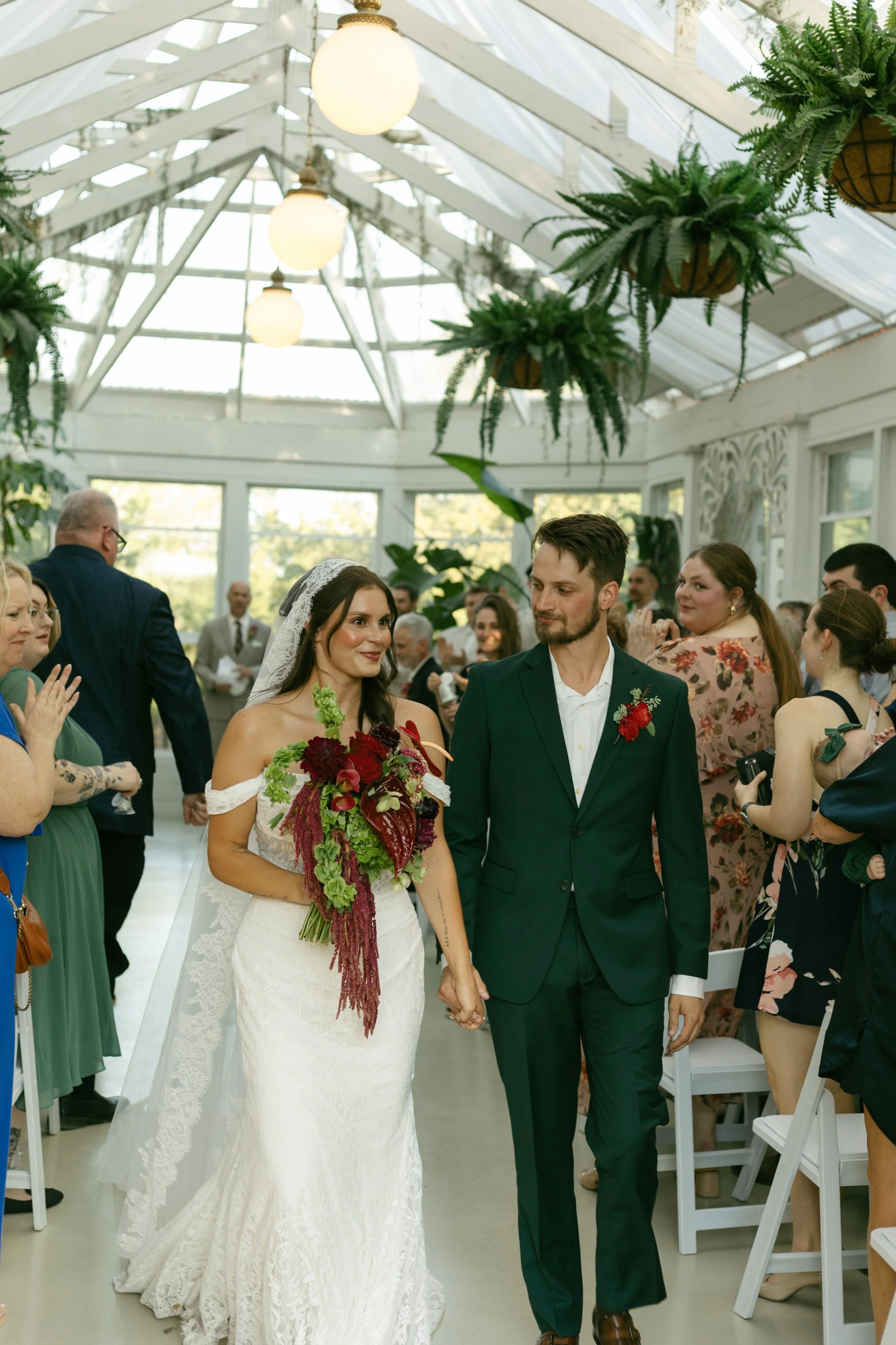 Iowa + Midwest Weddings