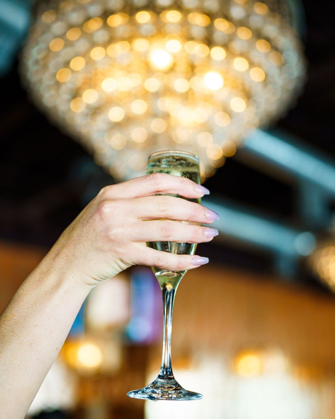 A final cheers to TEN YEARS and Happy Halloween! 🎉 👻 We are grateful to be able to serve our communities with lots of love, fun, and of course, wine! 🍷 Come celebrate with a Halloween party and live music tonight at our DC Ranch location. Comment 
