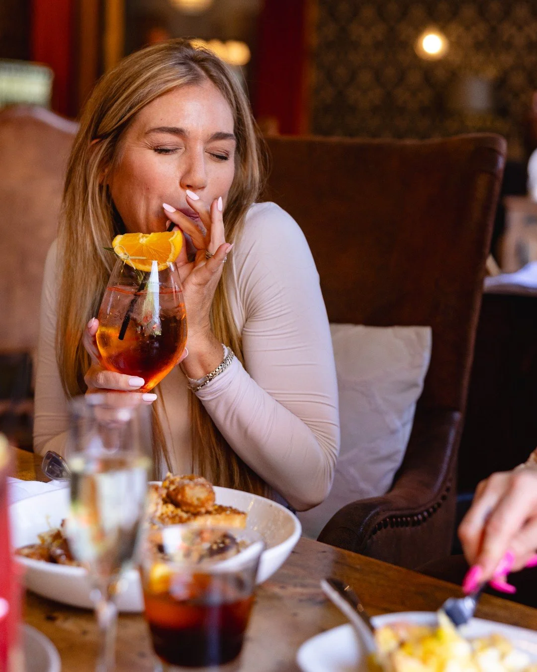 Tag your girls and pick a date 🥂 🍾 

This is your sign to plan the next one.

#TheLivingRoomDCranch #GirlsDayOut #SipWithFriends #ScottsdaleEats #WineWithFriends