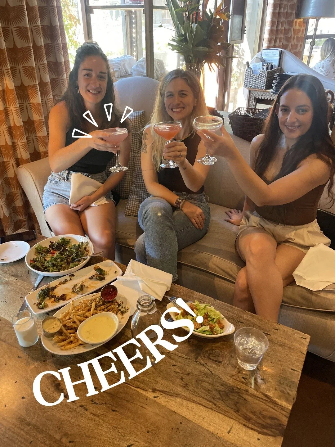 Brunch goals = mimosas, music, and memories with the girls. 🥂💐 Join the ladies&rsquo; brunch this weekend and sip your way into Sunday.

#LadiesBrunch #SundayFunday #BrunchInScottsdale #MimosaMoments #GirlsDayOut