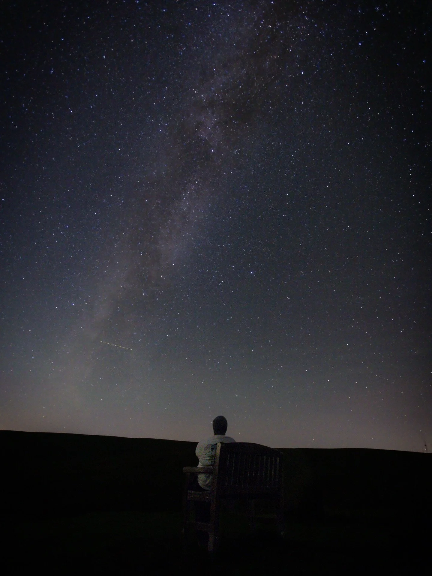 Experimenting with astrophotography and portraits, still working on perfecting my night shots but happy with this for now #astrophoto #portraitphotography #yorkshirephotographer #nightphotography #astrophotography