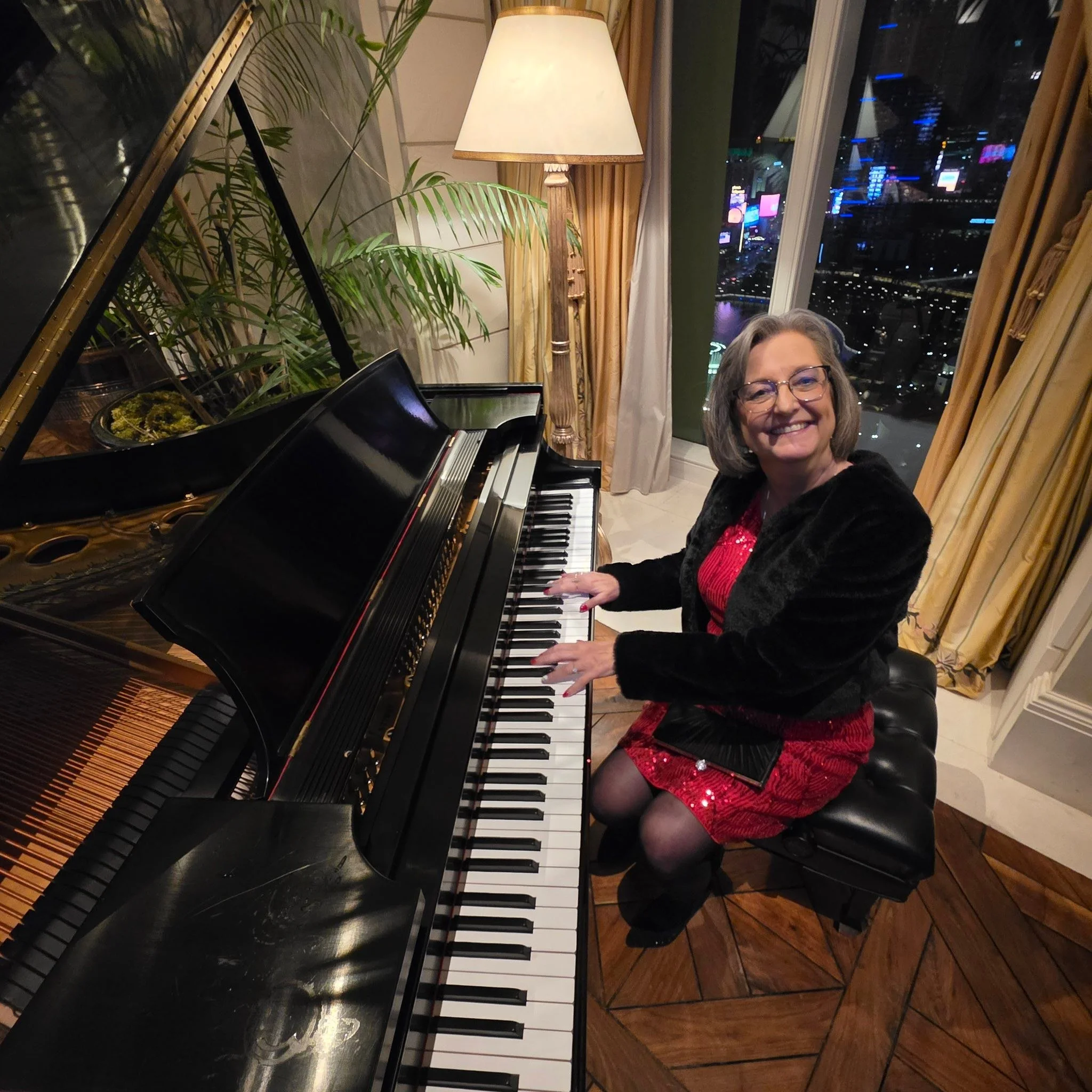 Celebrating agent success at KWVIP awards celebration at the Augusta Tower Villa at Caesar&rsquo;s Palace. So grateful for my KW VIP family. #kwvip #kwvipmesquite