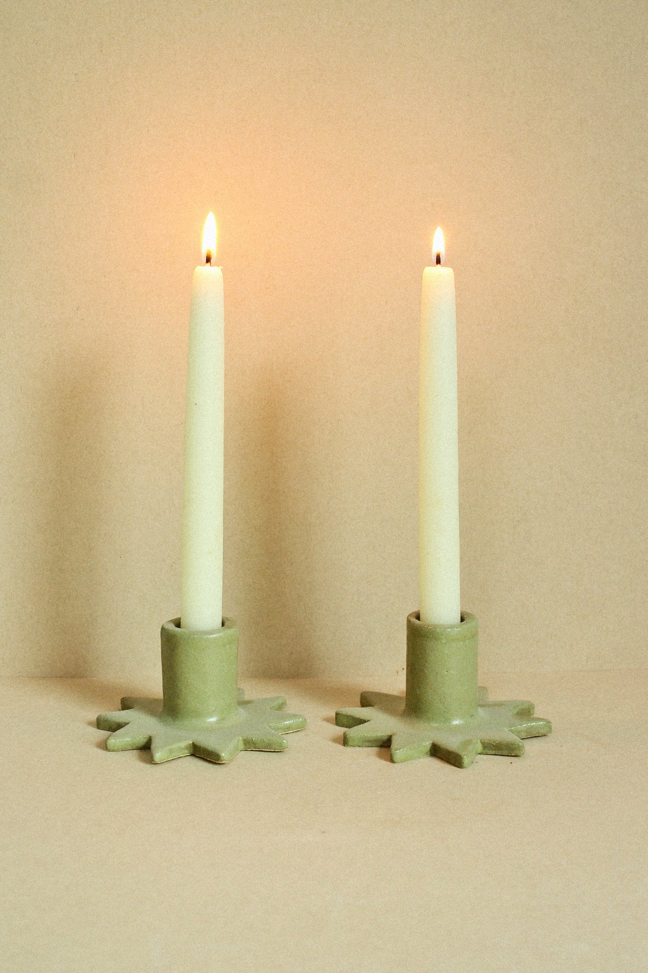 estrella-candle-wasabi-2.jpg
