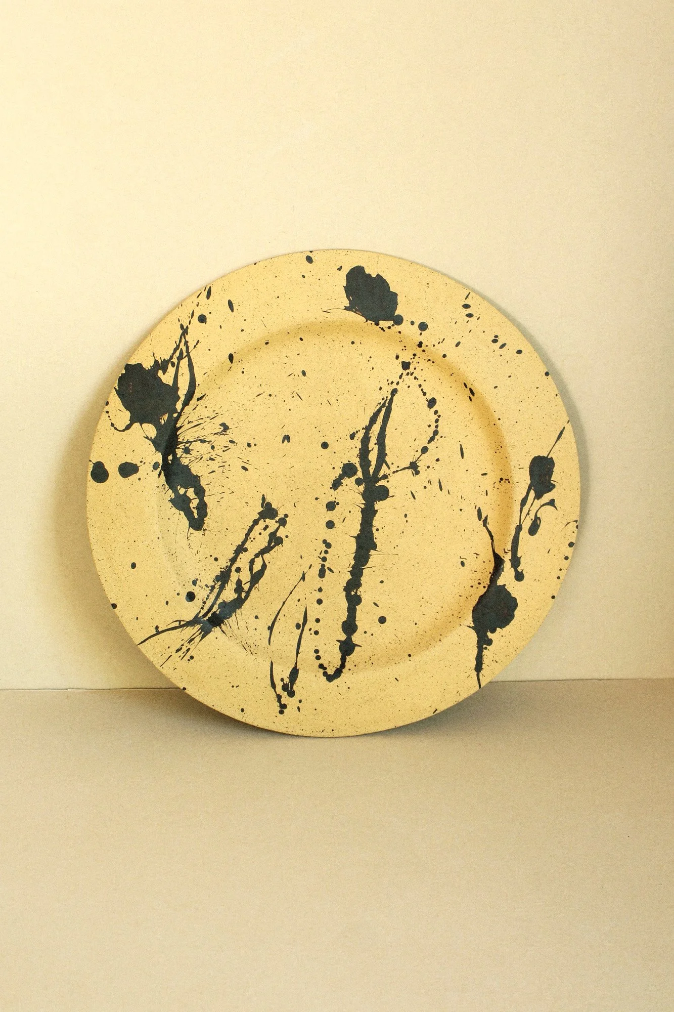 bark-dye-rim-platter-xl-1.jpg