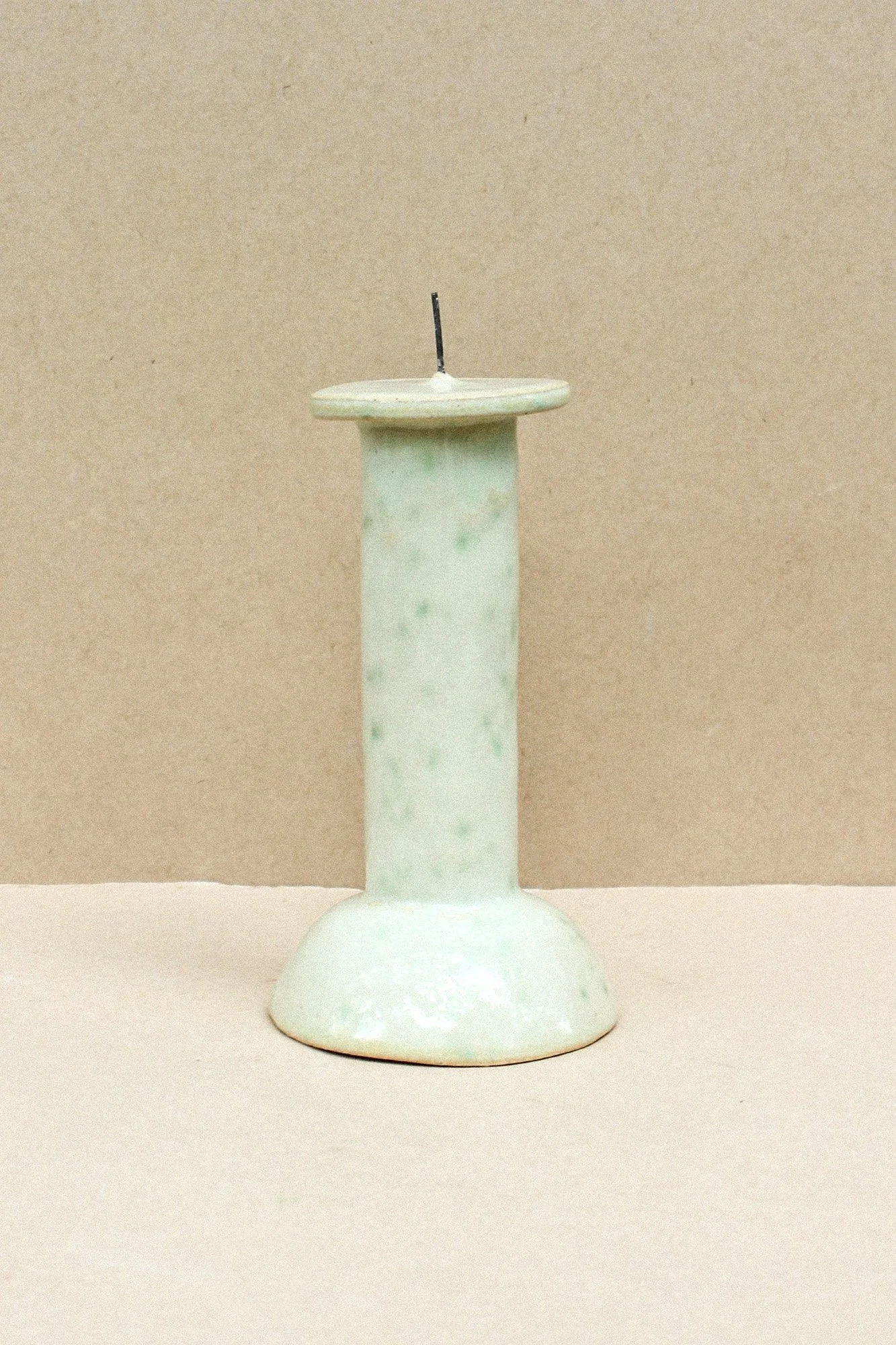 spool-candle-moss-speck-1.jpg