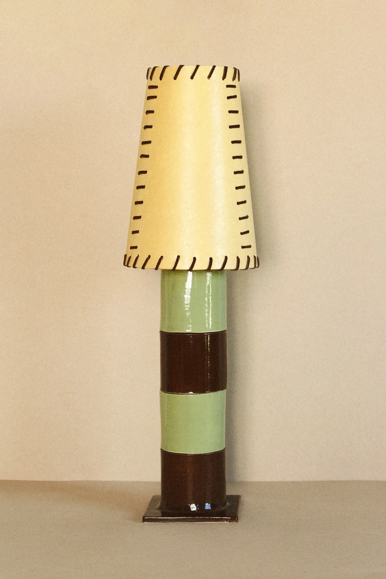 Templo Lamp (Sage/Espresso)