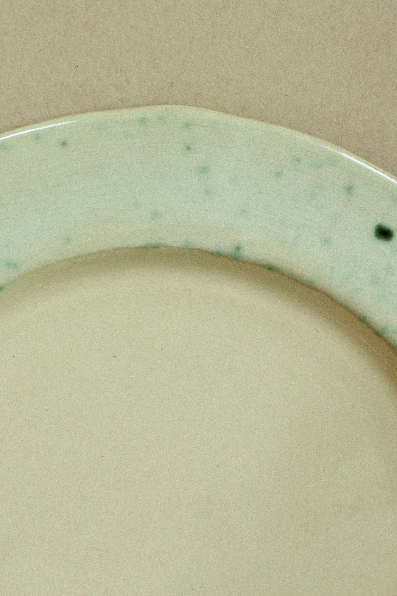 xl-rim-platter-moss-3.jpg
