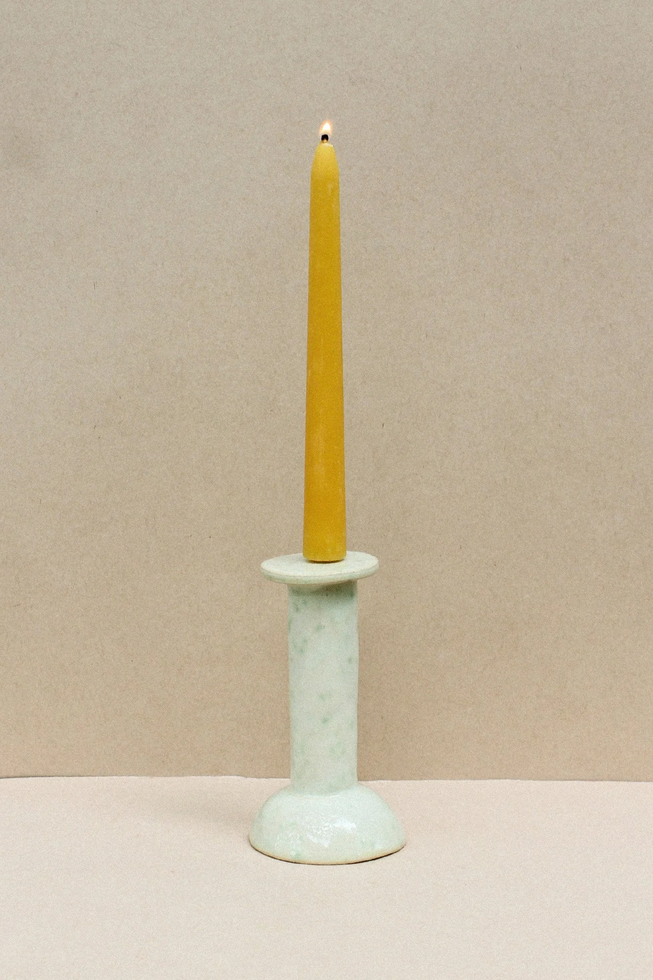 spool-candle-moss-speck-3.jpg