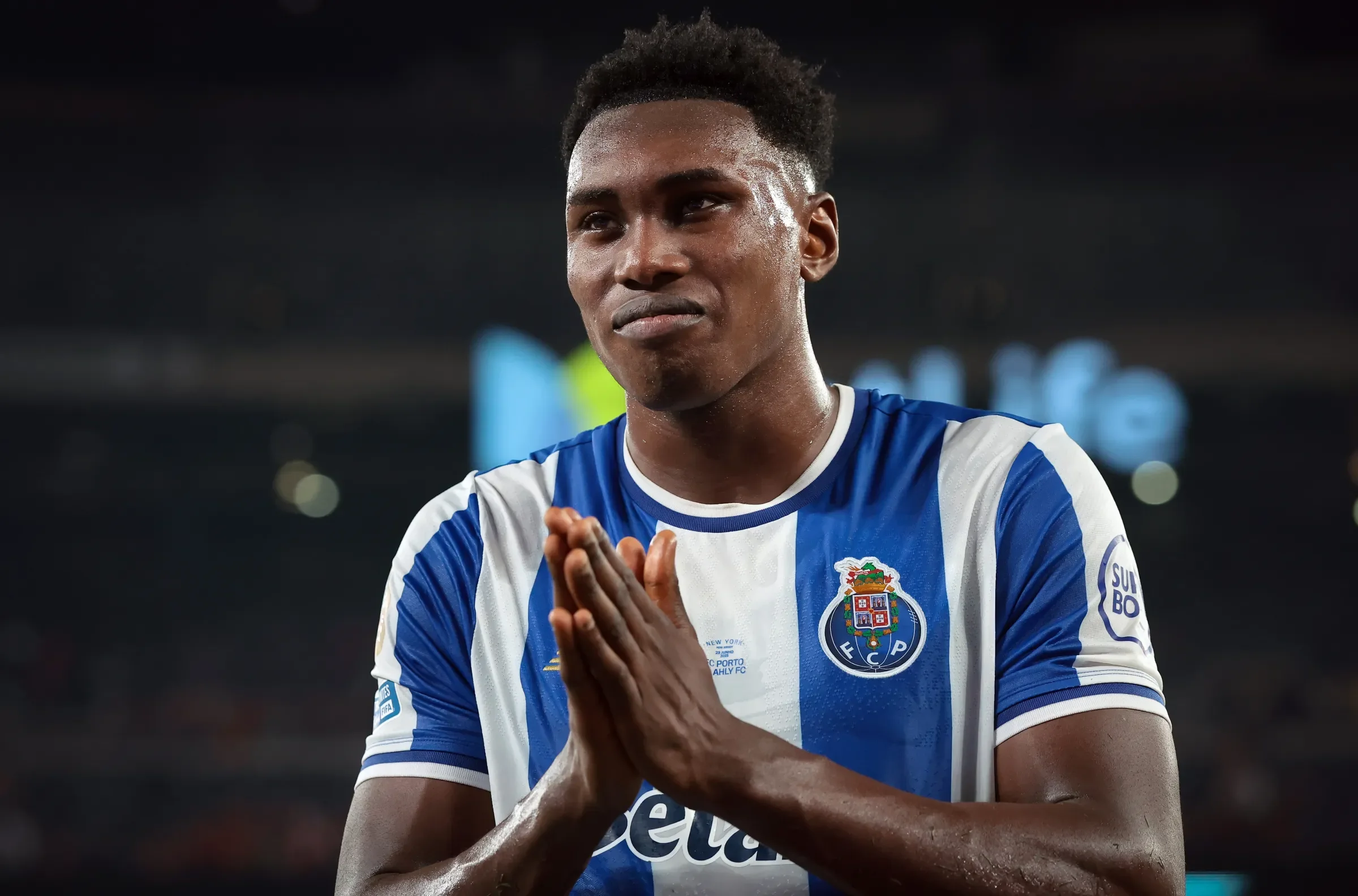 Newcastle íhugar kaup á Samuel Aghehowa