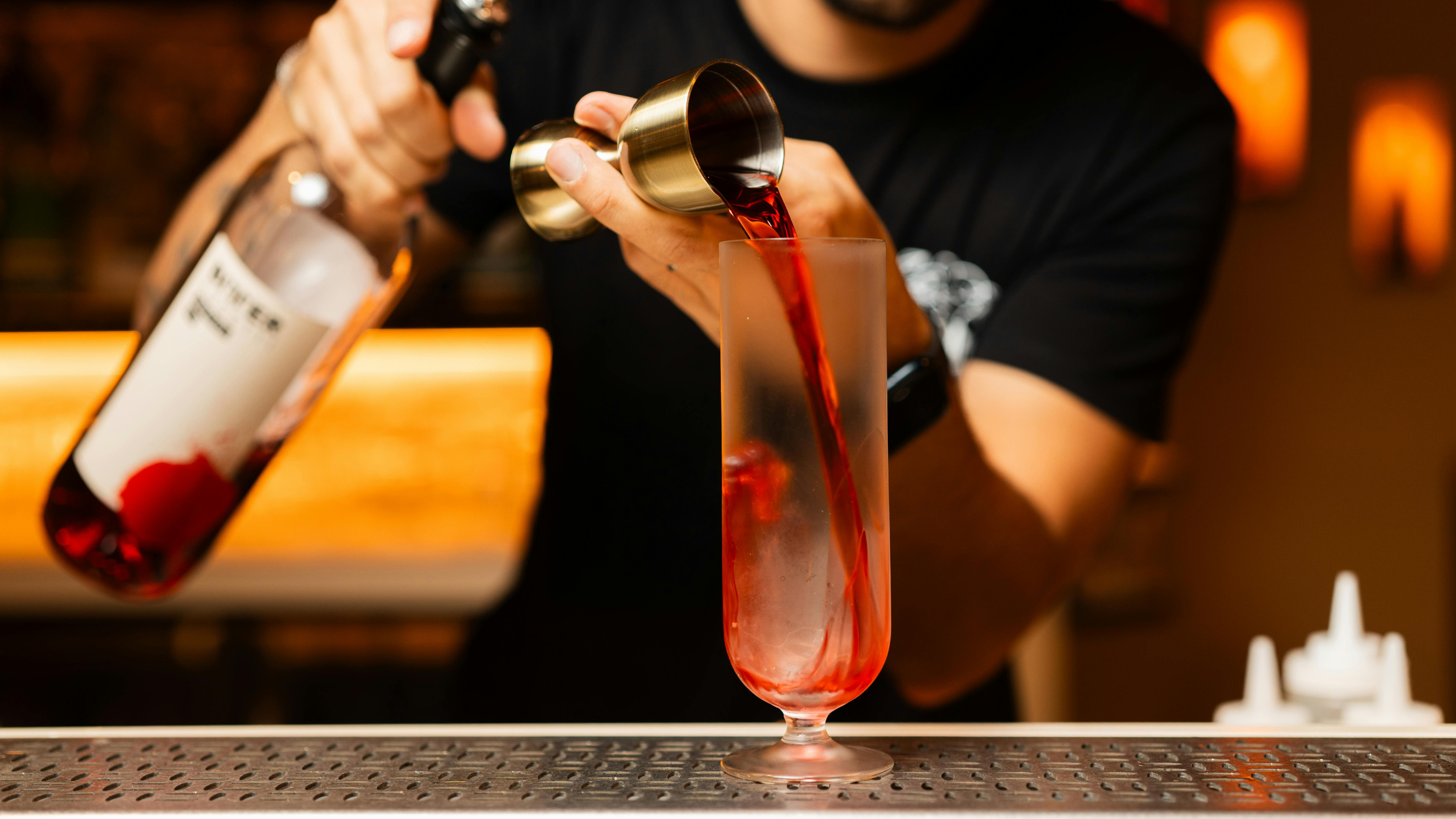A Bartending Job Can Set You Up for Financial Freedom in the New Year