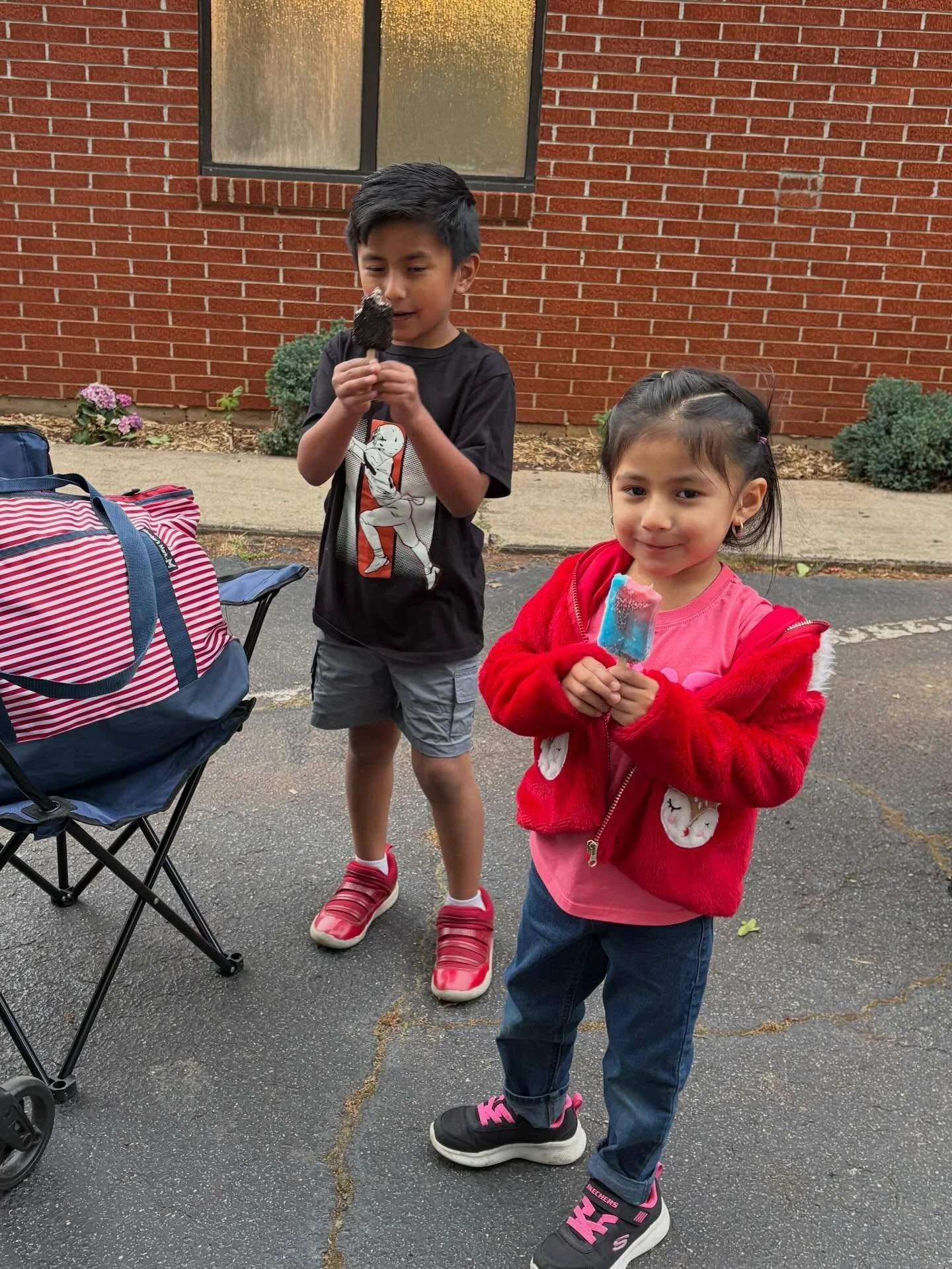 That&rsquo;s a wrap on D&iacute;a del Ni&ntilde;o 🎥🍿 We had so much fun watching Ferdinand together. The weather couldn&rsquo;t have been better and the kids thought being at school after dark was the coolest thing ever 🥳 Thanks for coming out @sw