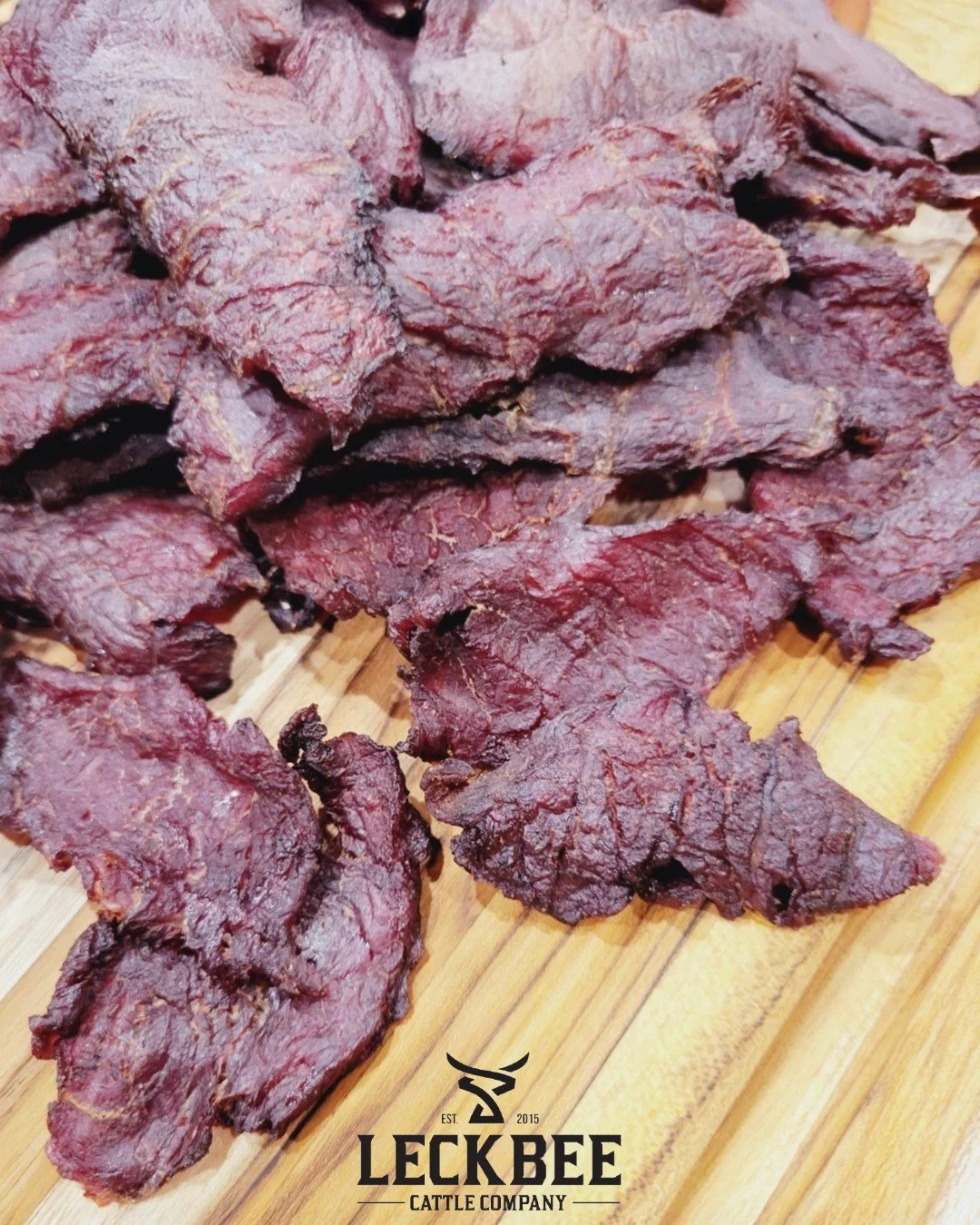 Monday reminder: snacks make everything better. ⭐
👇Drop &ldquo;Bite Me&rdquo; below and my jerky recipe is yours!