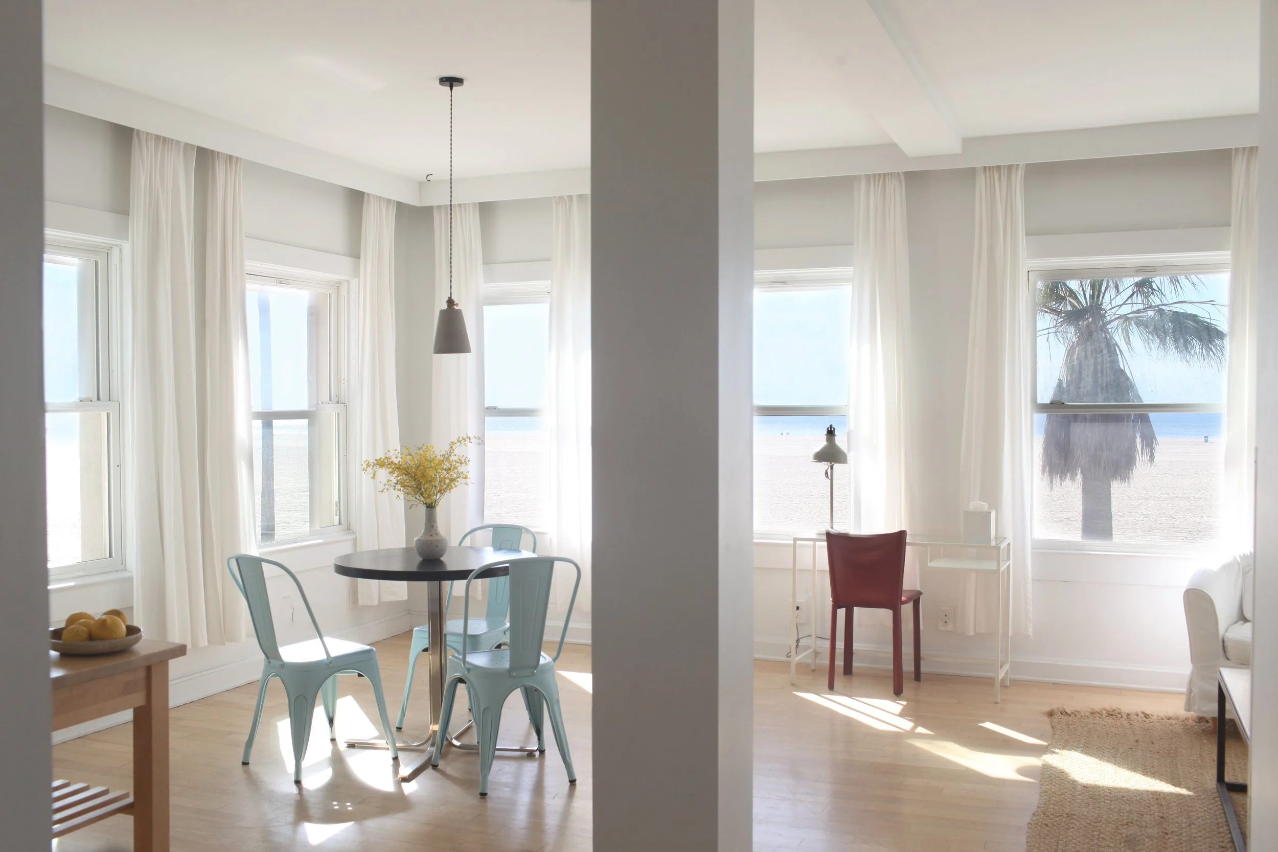 king suite dining room.jpg