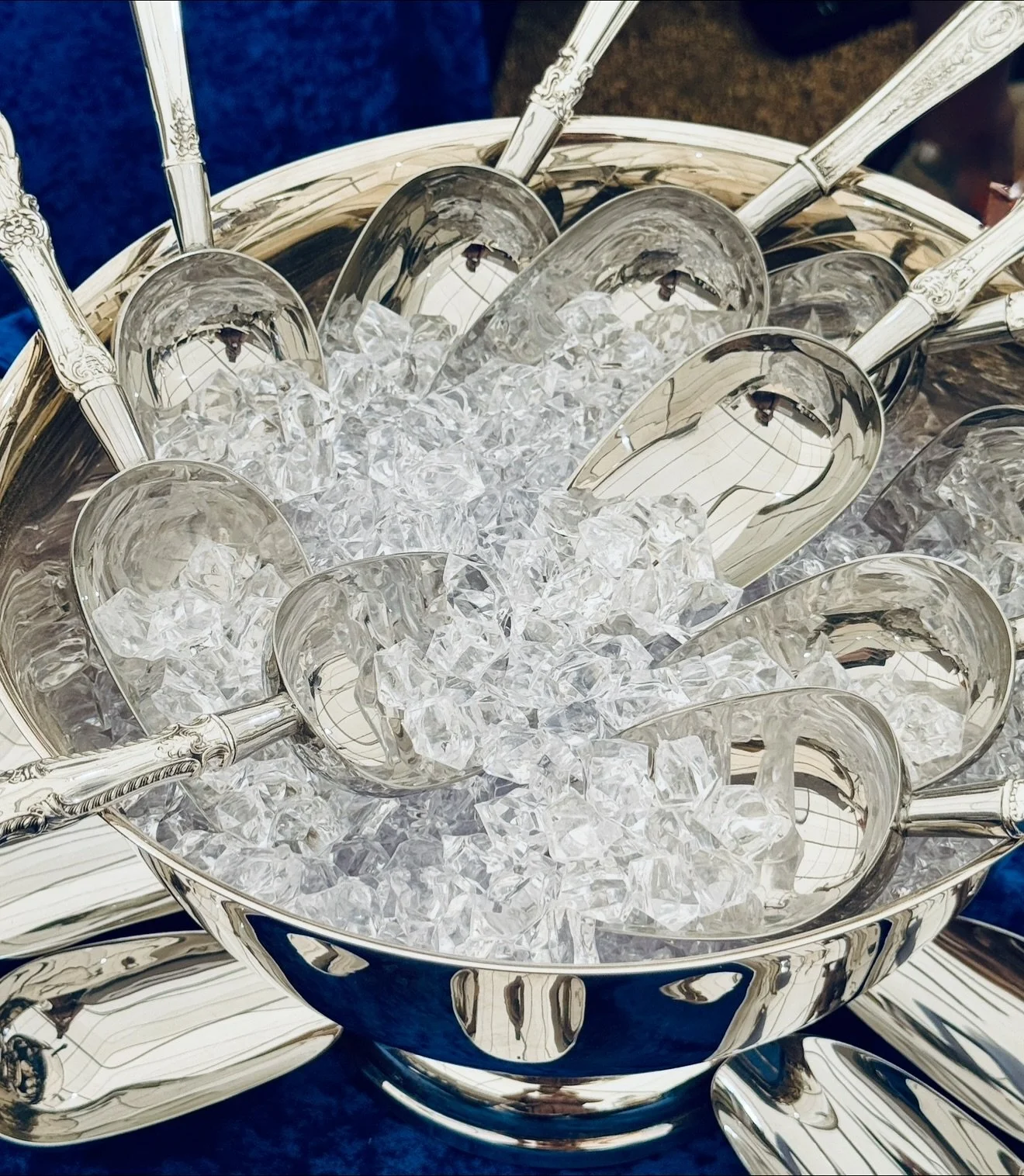 Here&rsquo;s the scoop! 🧊 You have found the perfect gift! 🎁 Bar carts and buffets are begging for a stylish server. Add a Sterling scoop for serving chips, fruit, ice, popcorn, and more. Ideal for a hostess or holiday gift. Grab one at Angevine&rs