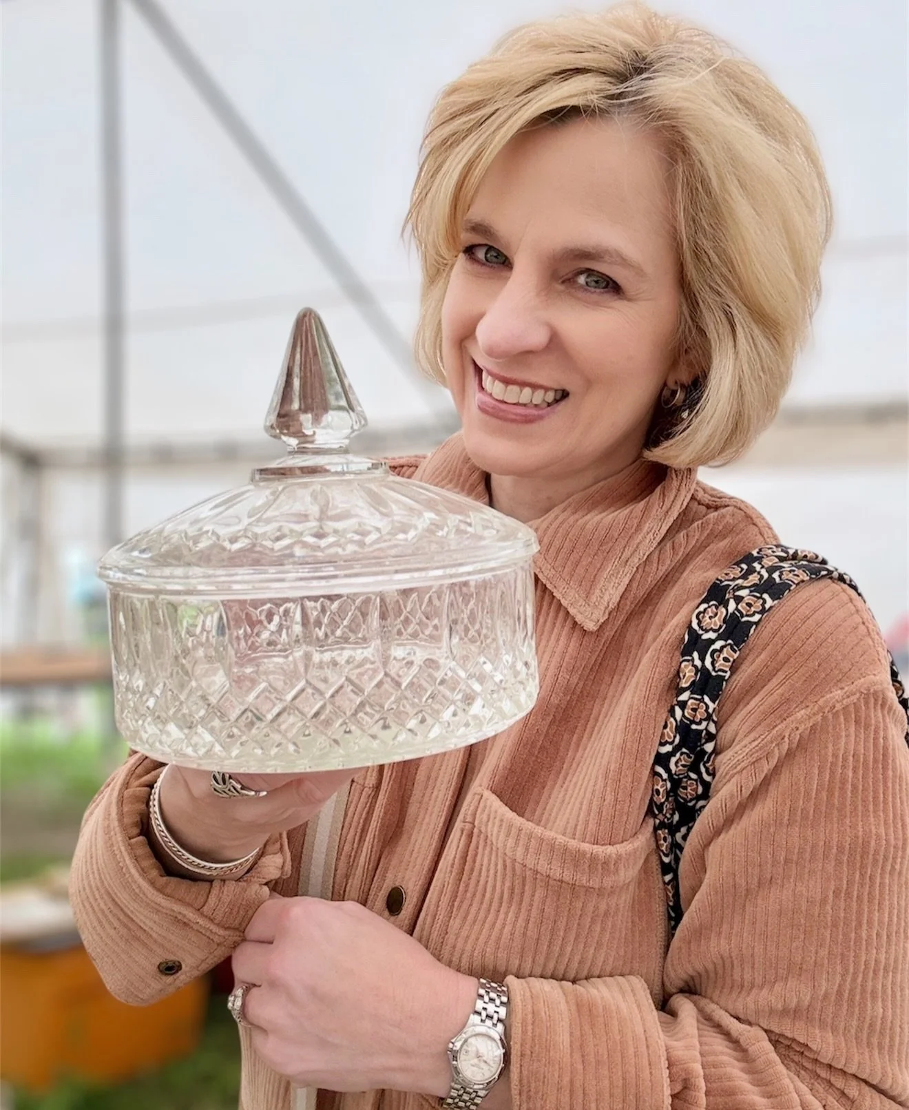 The dish on a favorite 💎✨
New in box and straight from the Mid-Century era&mdash;this Indiana Glass &ldquo;Princess&rdquo; candy dish is serving timeless charm. Designed in the 1970s to capture the sparkle of cut crystal (without the price tag), it 