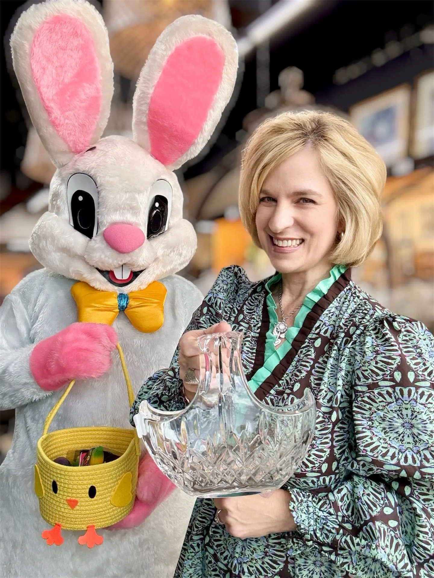 Easter magic! 🐰✨ Met the Easter Bunny at StillGoode Consignment and spotted a stunning Waterford Crystal &ldquo;Lismore&rdquo; basket for just $66.
The thrill of the hunt never gets old&mdash;wishing everyone a joyous Easter filled with beautiful fi