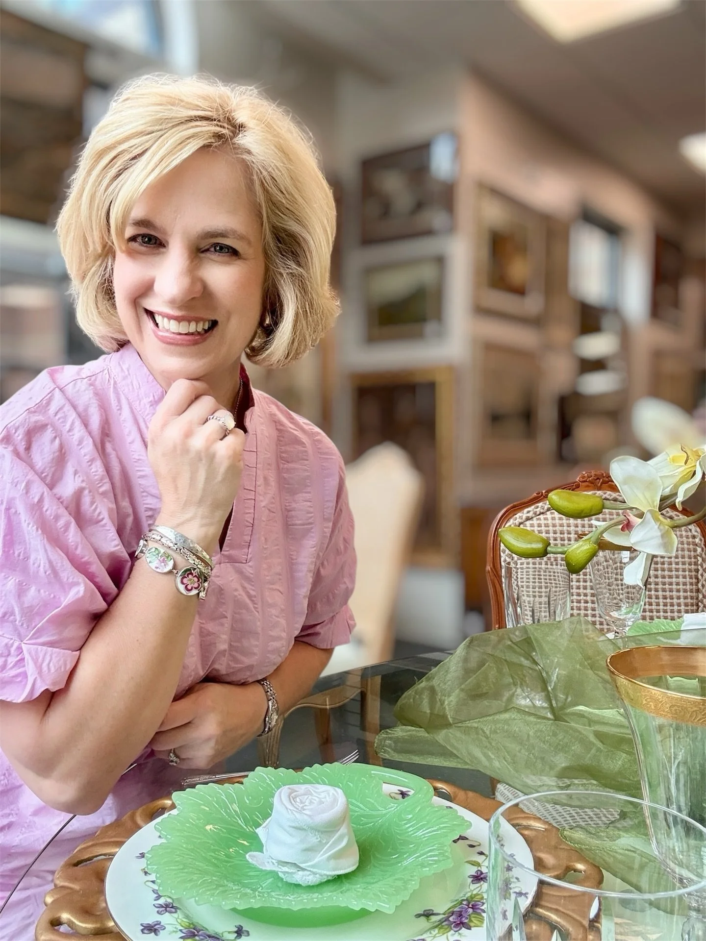 Sneak peek at a Mother&rsquo;s Day table setting. 🌸 Charity Guild has everything you need to celebrate Mom in style.
Spent the day playing with pretties before heading off to Germany tomorrow&mdash;now it&rsquo;s time to pack! ✈️ @charityguildshop @