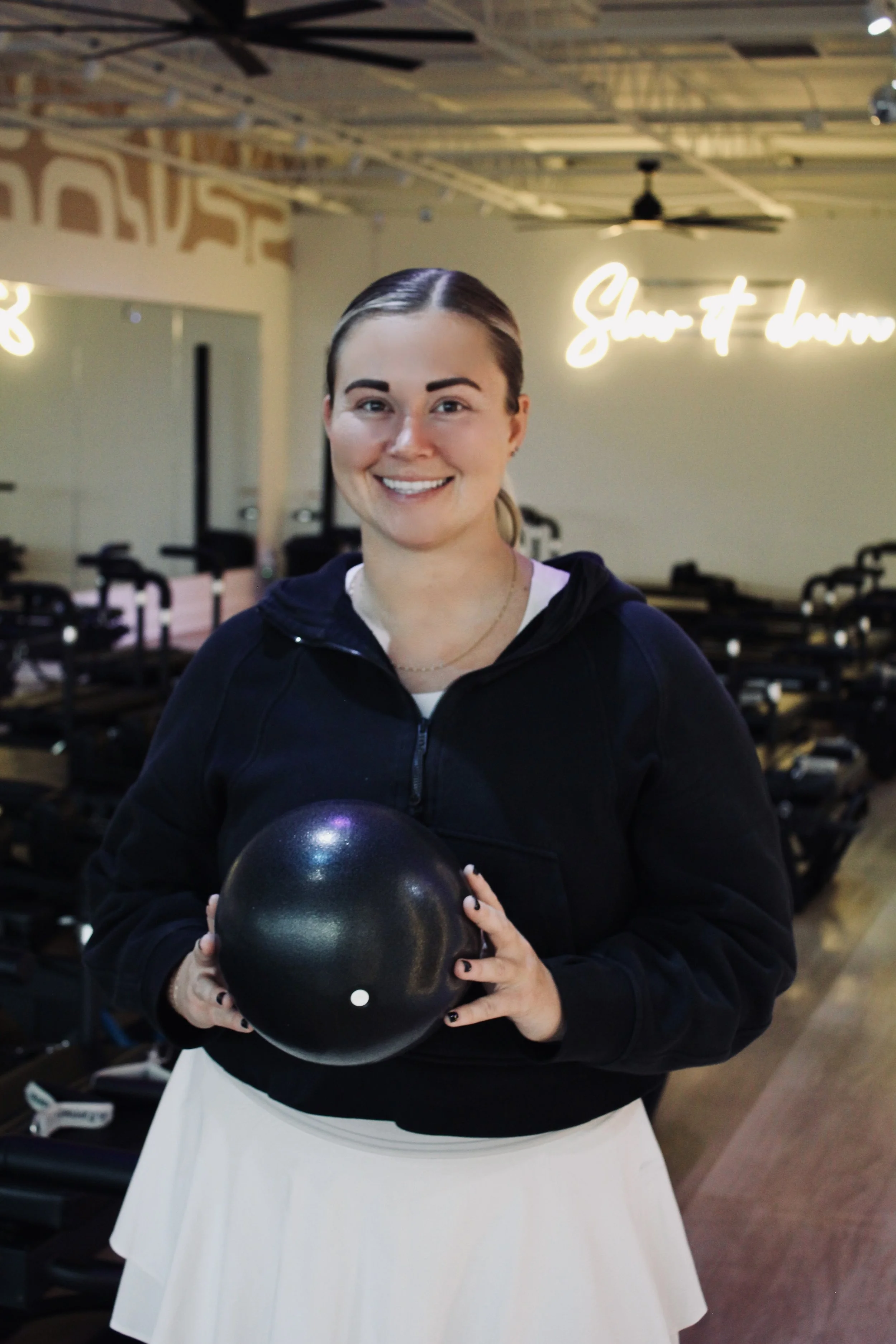 Kaitlyn Unland La Forme Modern Reformer Pilates Instructor