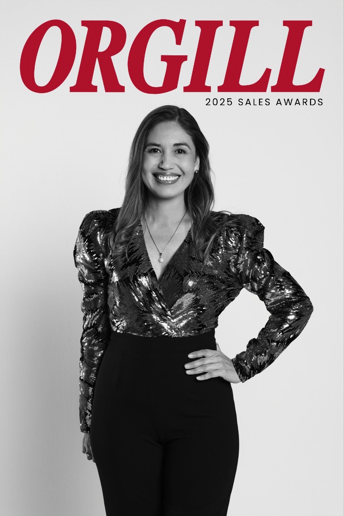 Orgill-Magazine Booth-Memphis-Woman in Patterned Top