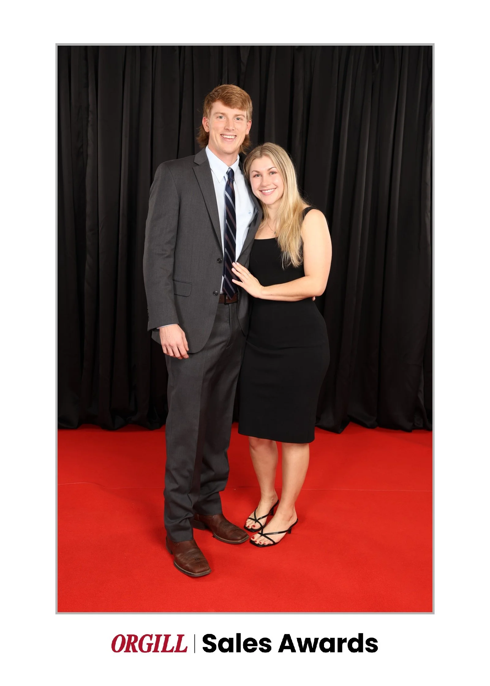 Orgill-Memphis-Portrait Booth-Couple