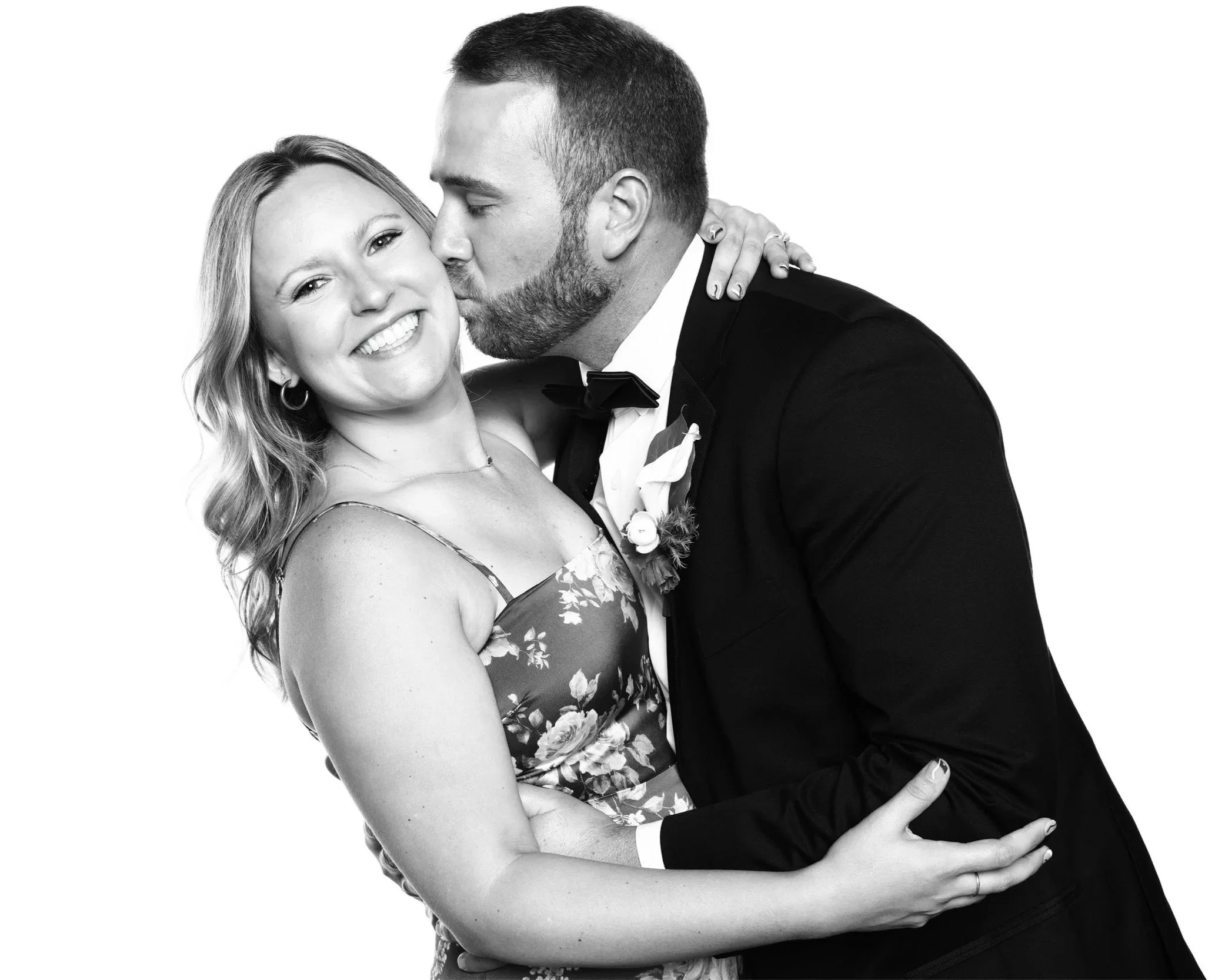 Memphis Photo Booth Glam Studio Man Kissing Girl on Cheek.jpg