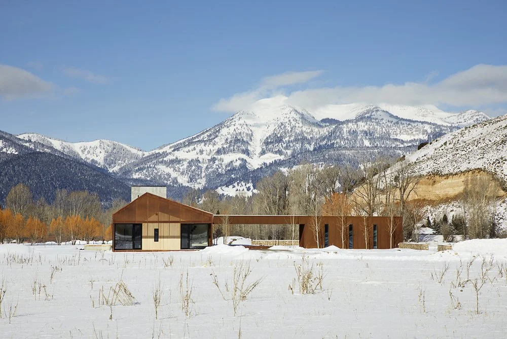 Dogtrot Residence, WY
Project Management: Heather Chicoine | Contractor: Matarozzi Pelsinger | Architecture & Interiors: Carney Logan Burke | Photography: Matthew Millman