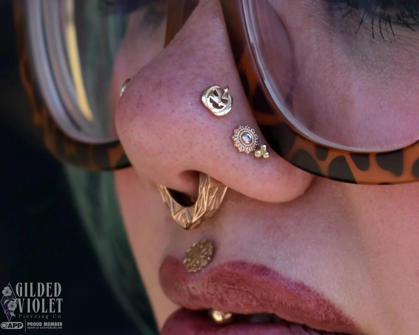 My favorite spooky babe Autumn always gets the coolest pieces- she's halloween ready with these adorable Jack O Lanterns from @norvoch in these uniquely placed nostril piercings 🎃
.
.
.
Other nostril piercings &amp; jewelry not by me
#gildedvioletpi