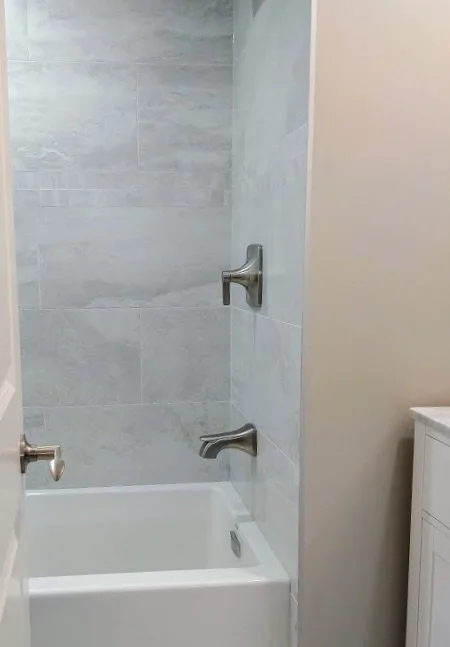 Alli bathroom after1.jpg