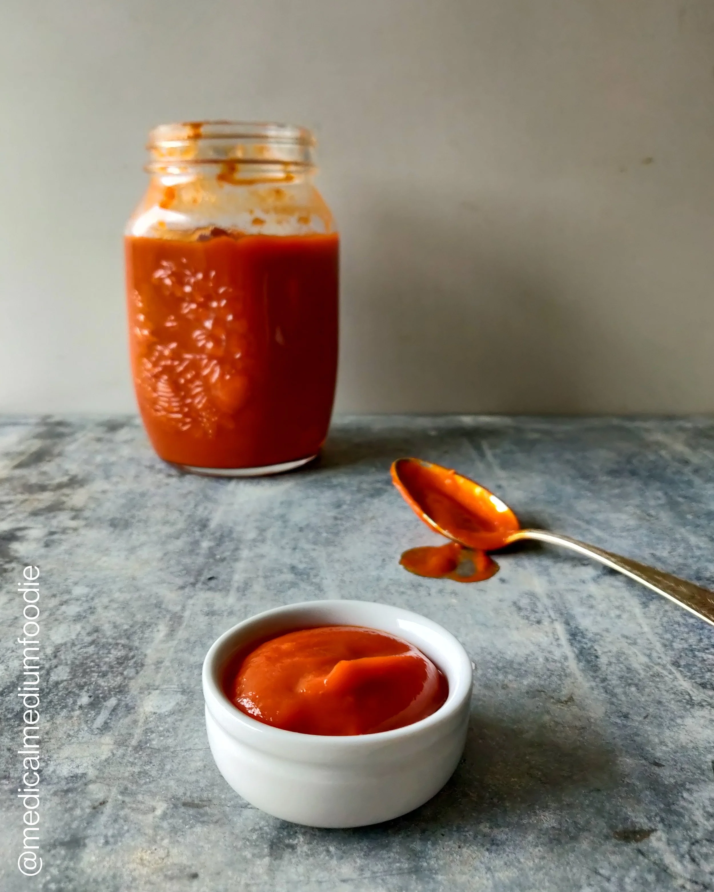 Ajvar - spicy ketchup without sugar and vinegar(1).jpeg