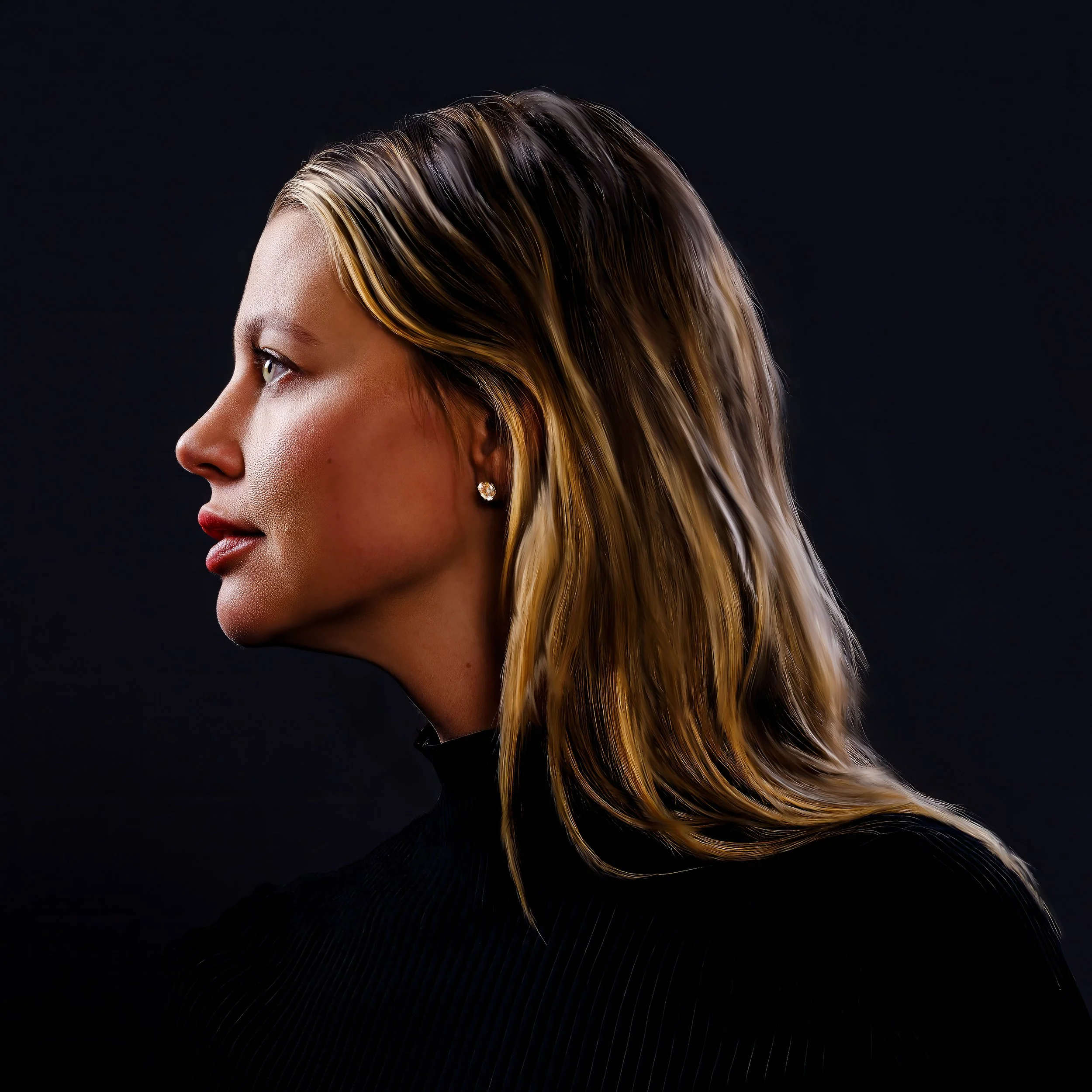 Megan in contrast-2.jpg