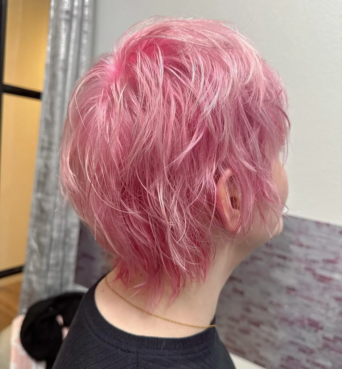Another moment with my pink lady 🩷🩷🩷

Color used : @wellahairusa 

#spectrasalonsuites #entropysalon #wellacolor #wellablondor #pinklady #pinkhairdontcare #shorthair #freshcut #readyforsummer
