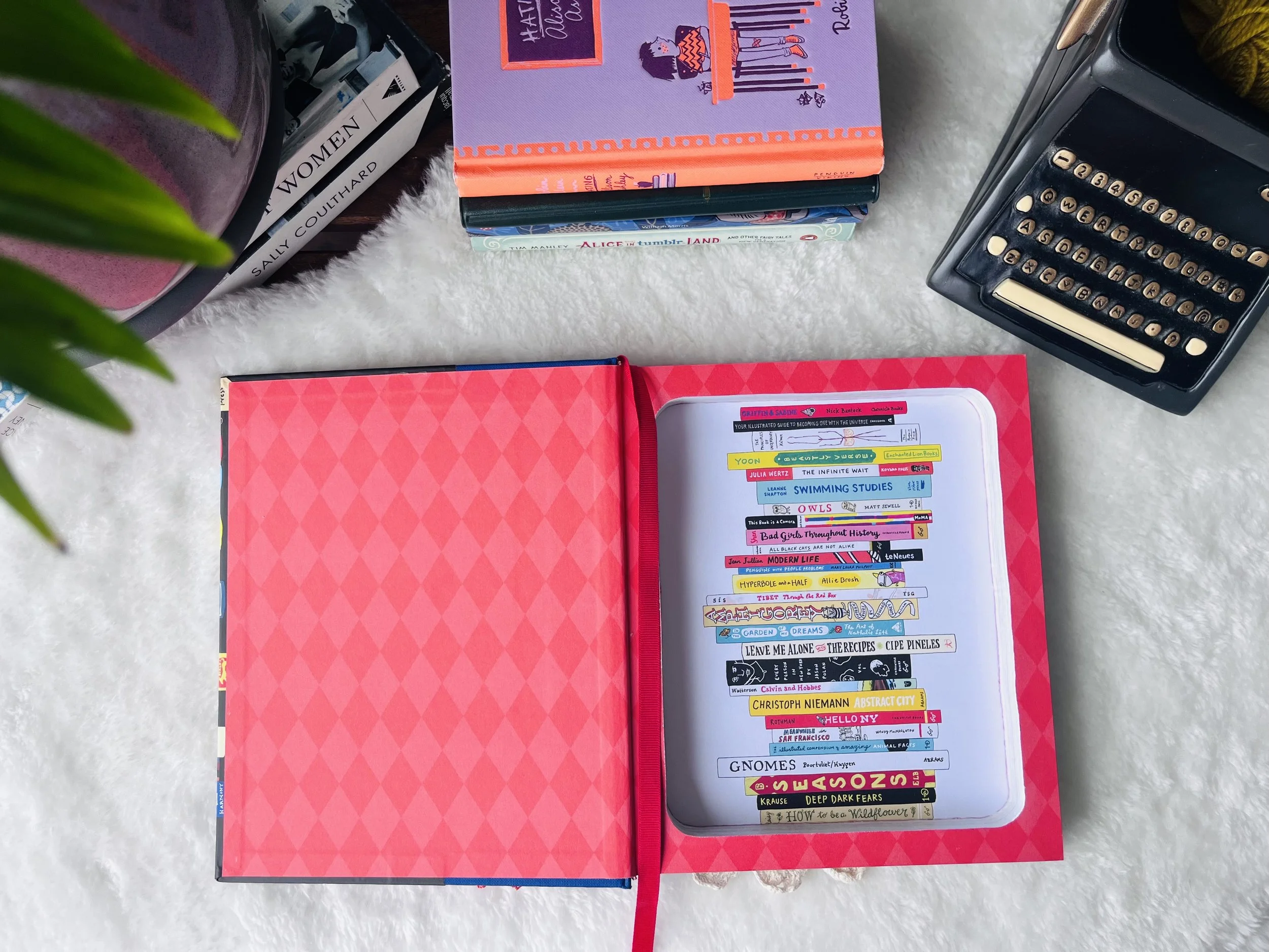 Bibliophile Hollow Book Safe for Book Lovers