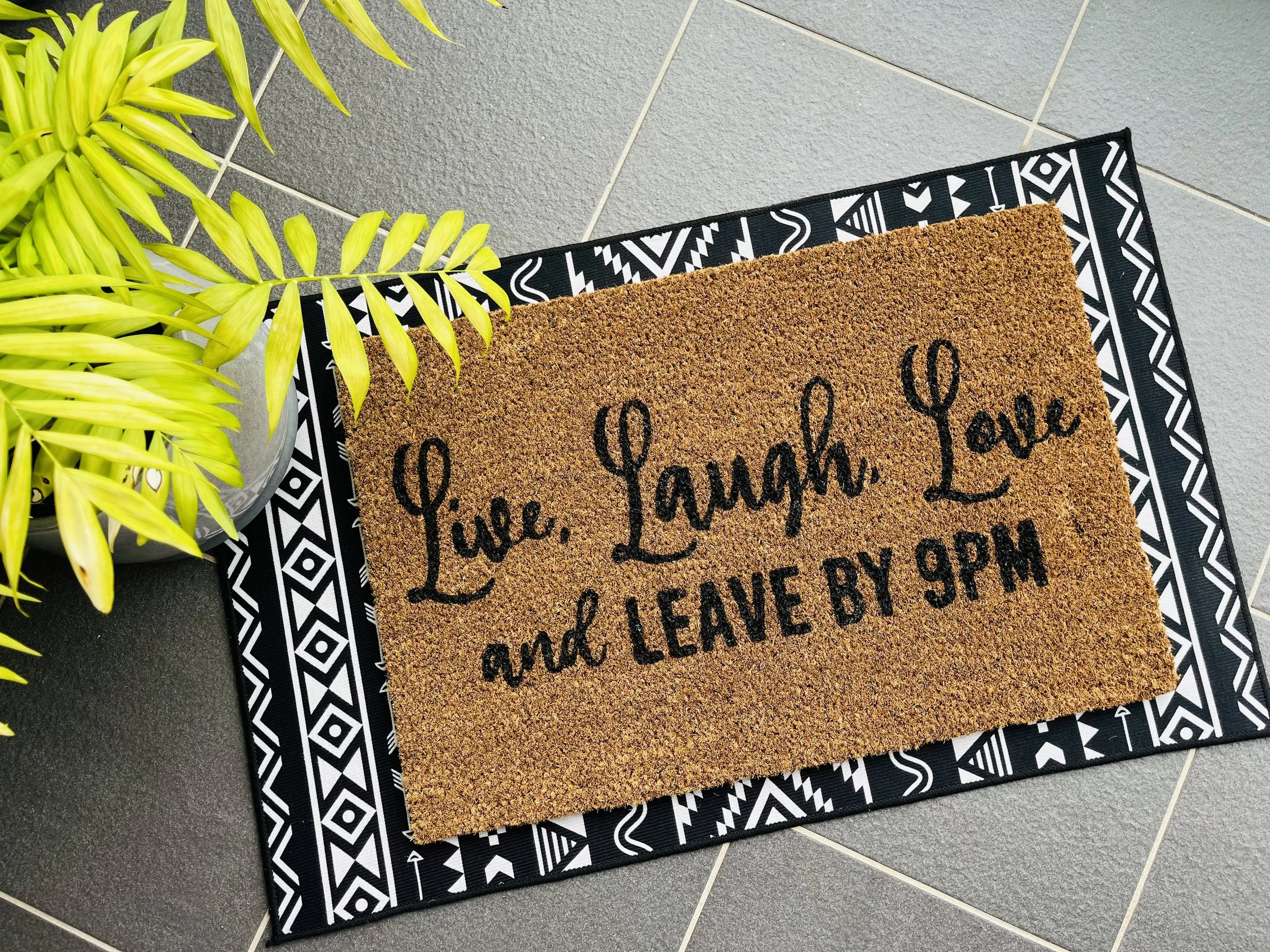 The Best Doormat Gifts (and Who to Buy Them For)