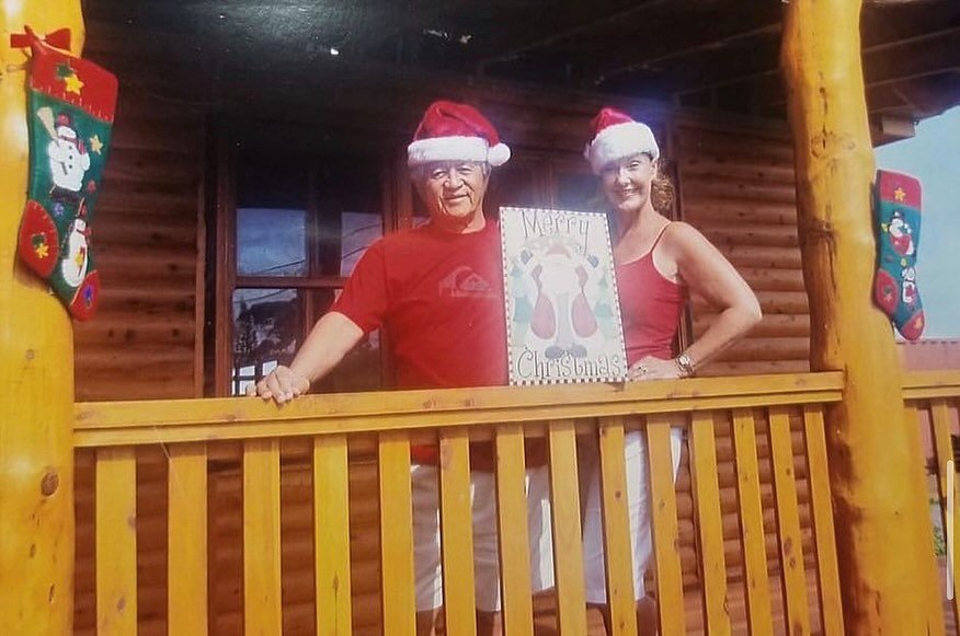 Merry Christmas Eve from our DT family to yours! May your wax stay sticky and your sets never lull🎄🫀

#donaldtakayamasurfboards #donaldtakayama #surf