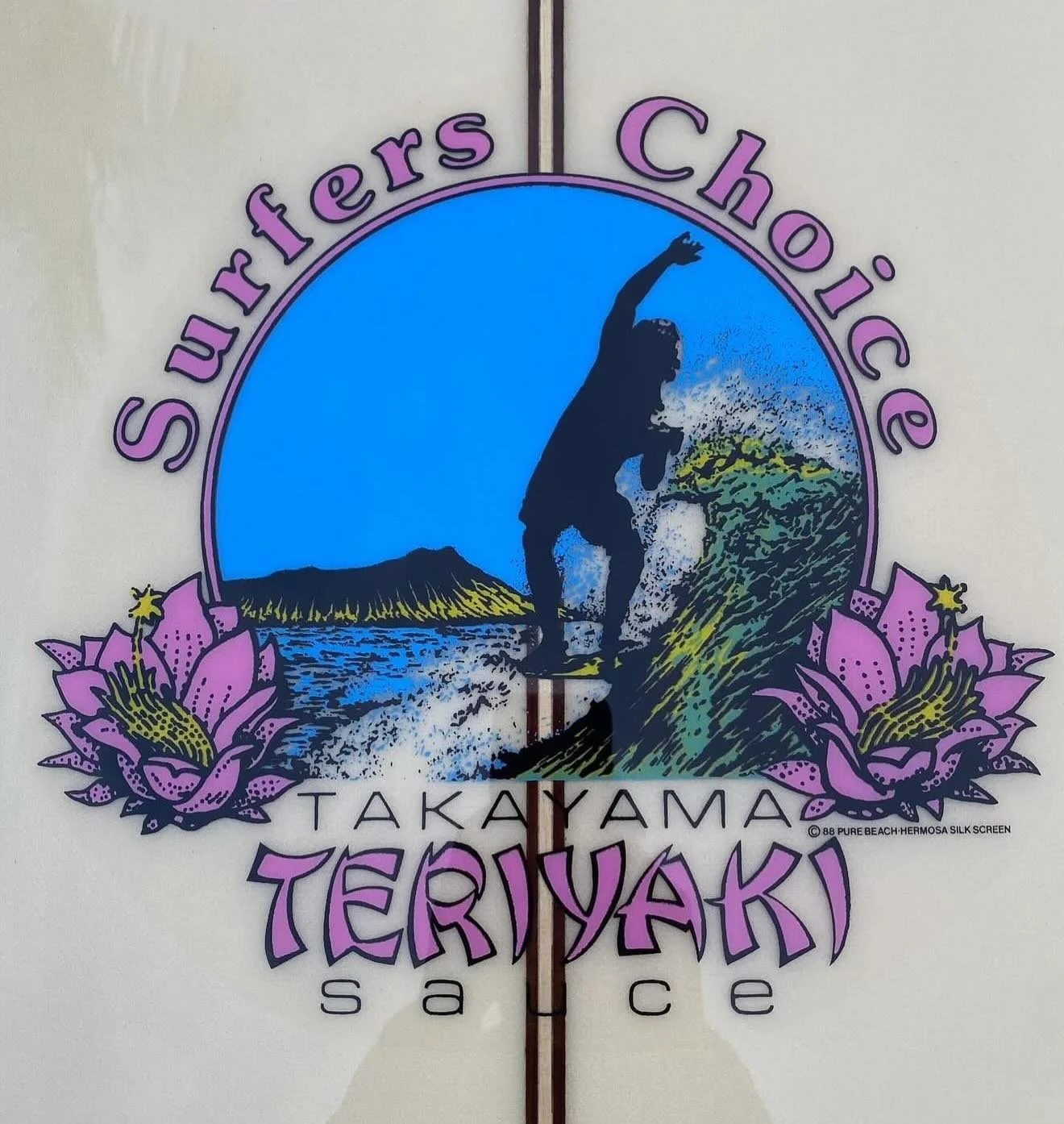 a custom 10&rsquo;0&rdquo; DT2 made for our friend @takayamacollectors - it has a vintage tint with an original teriyaki sauce logo and original floral glass on side fins - impeccable glass work and craftsmanship by the crew @moonlightglassing 

#don